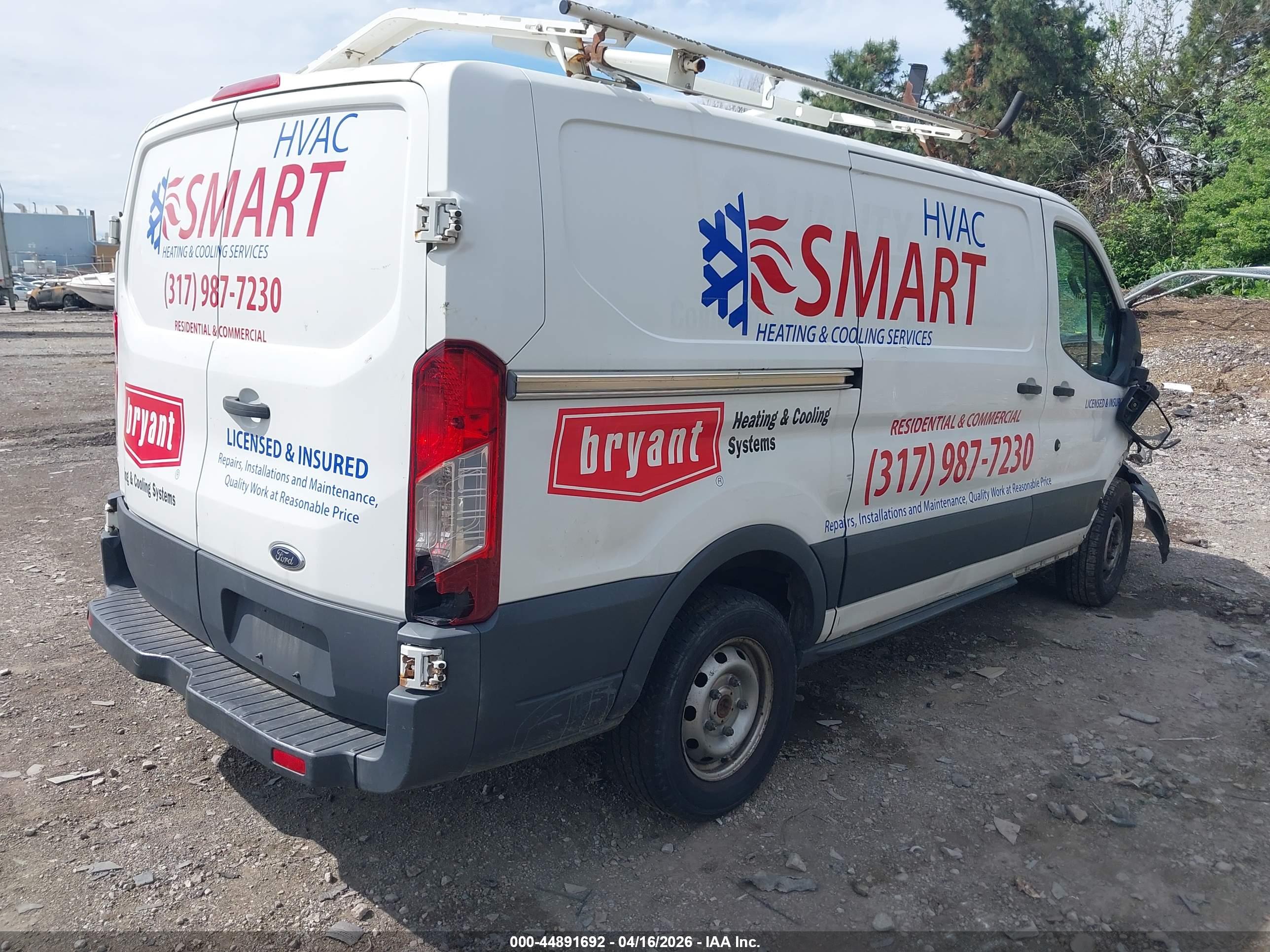 FORD TRANSIT-250 image 4