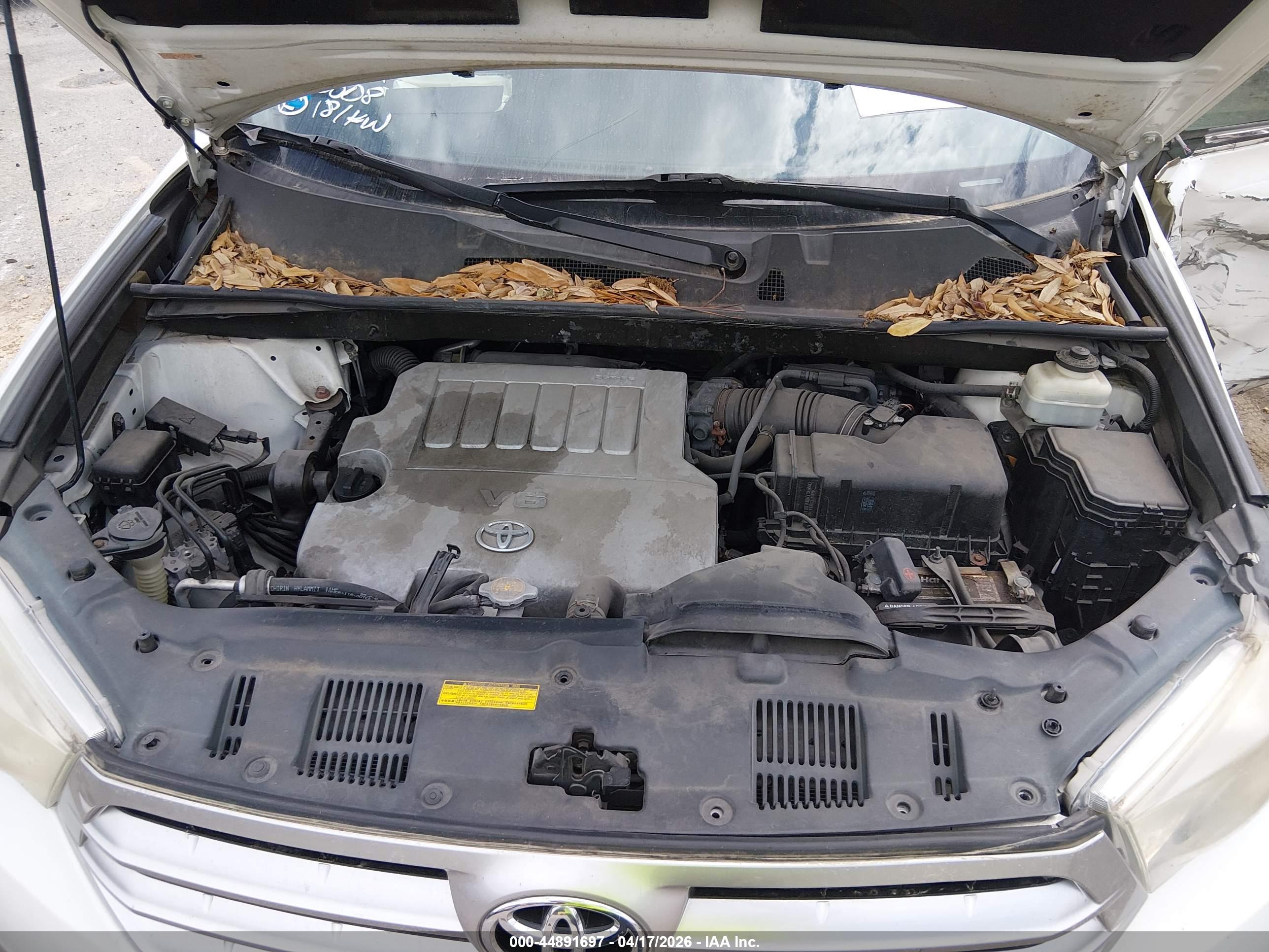 TOYOTA HIGHLANDER image 10