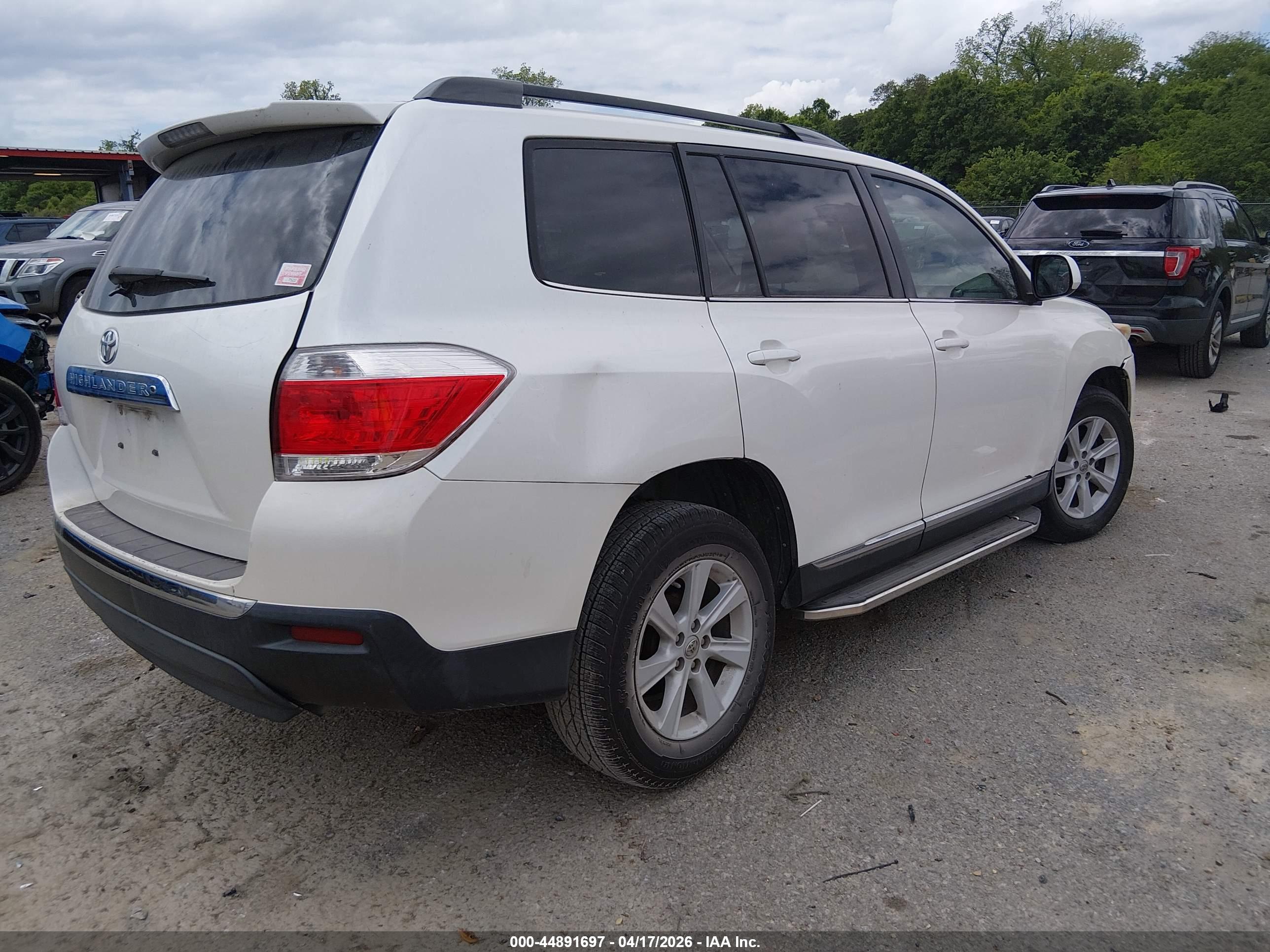 TOYOTA HIGHLANDER image 4
