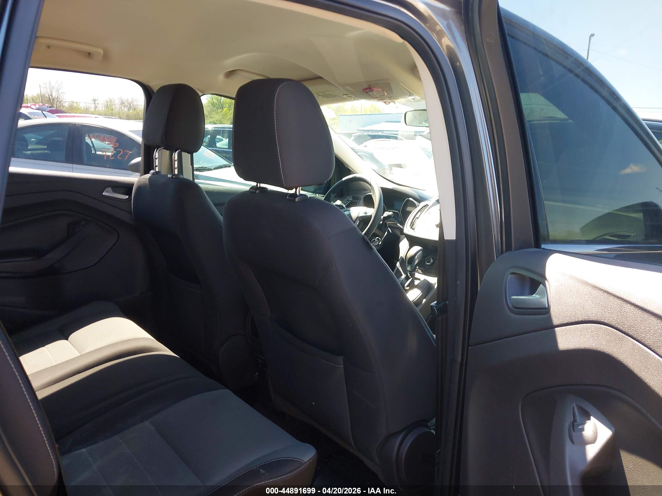 FORD ESCAPE image 8