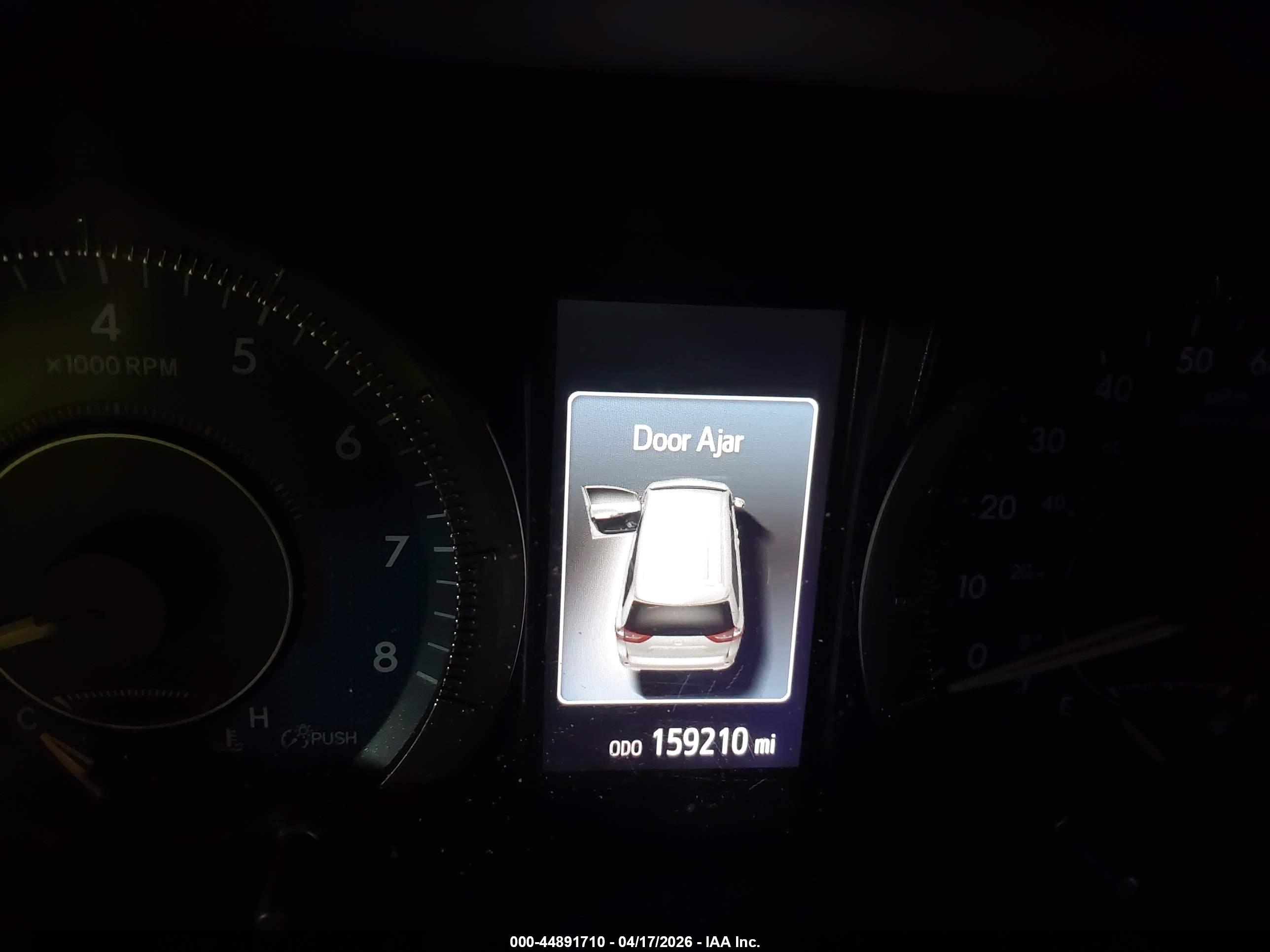 TOYOTA SIENNA image 7