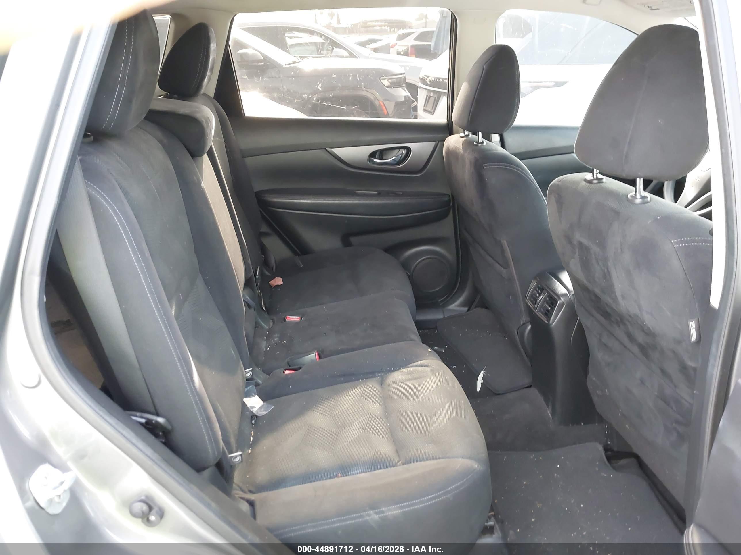 NISSAN ROGUE image 8