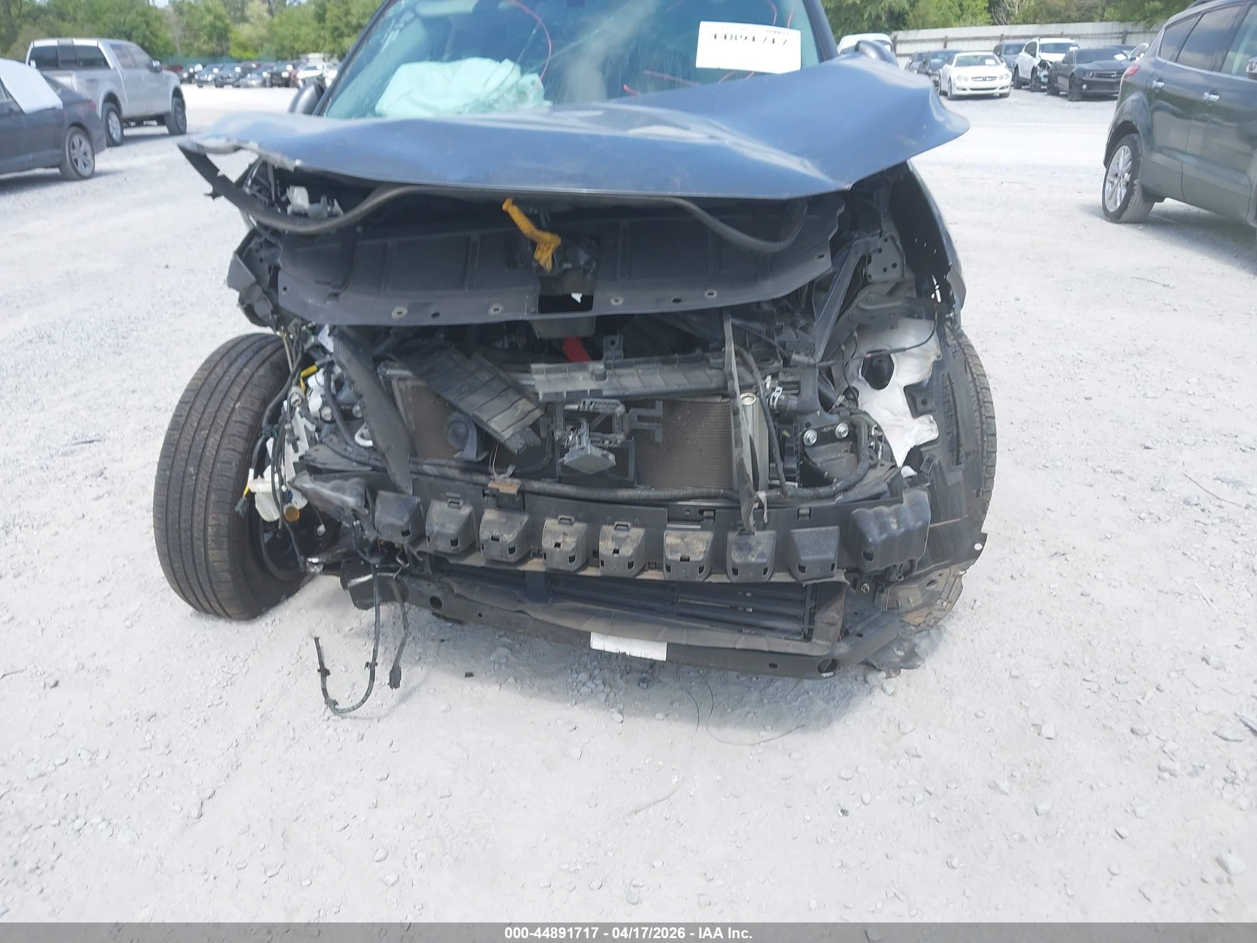 NISSAN ROGUE image 6