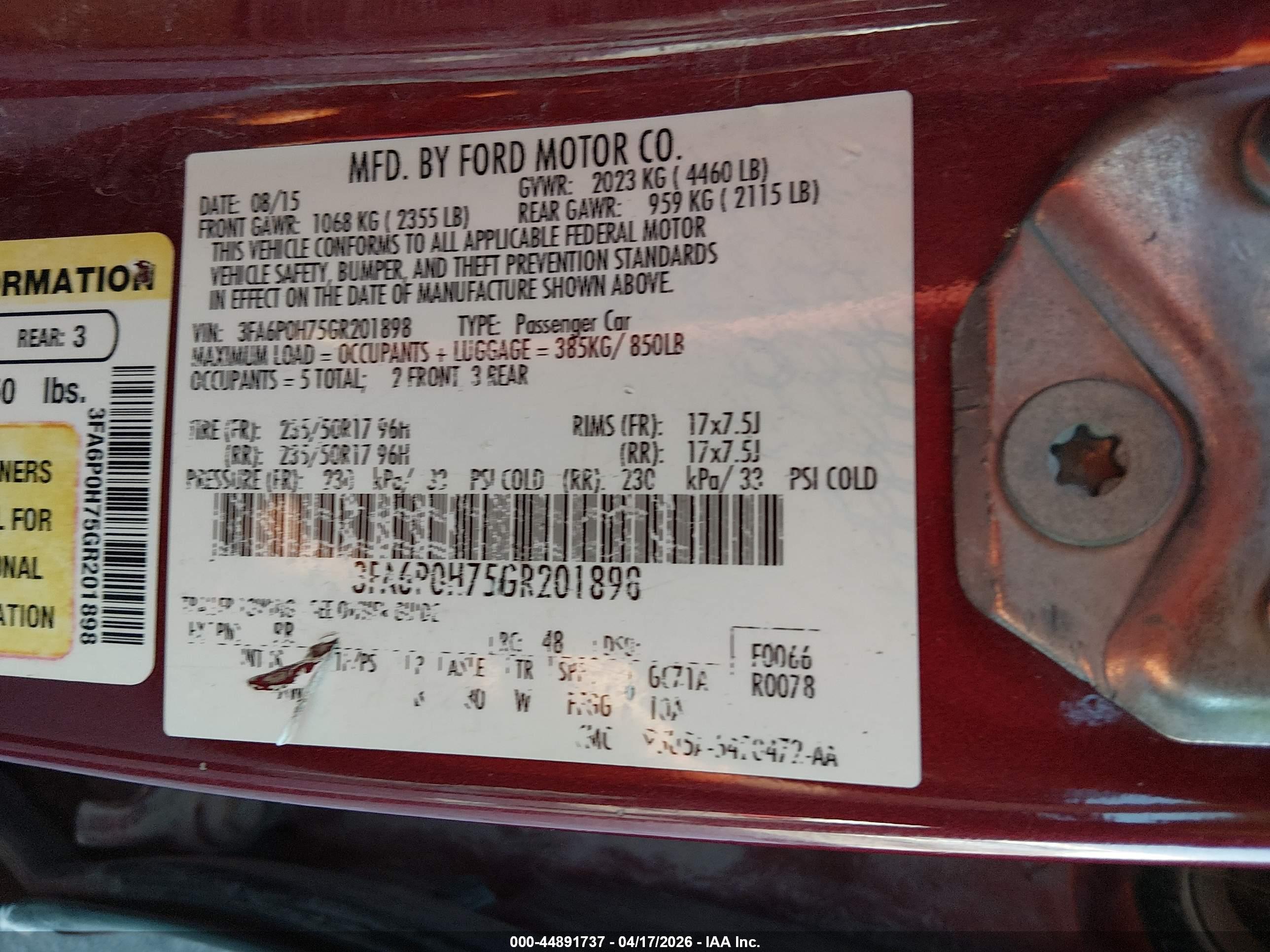 FORD FUSION image 9