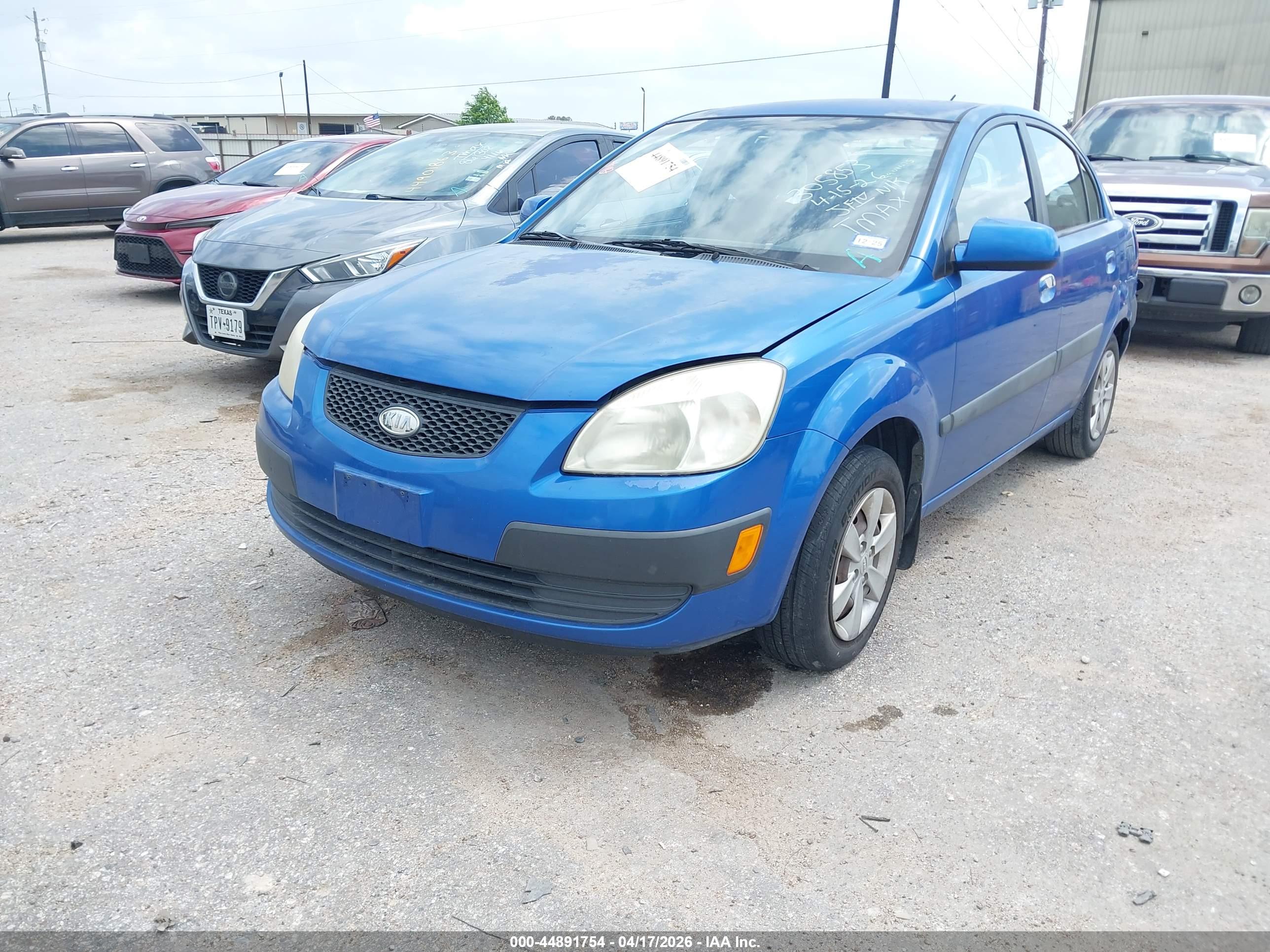 KIA RIO image 2