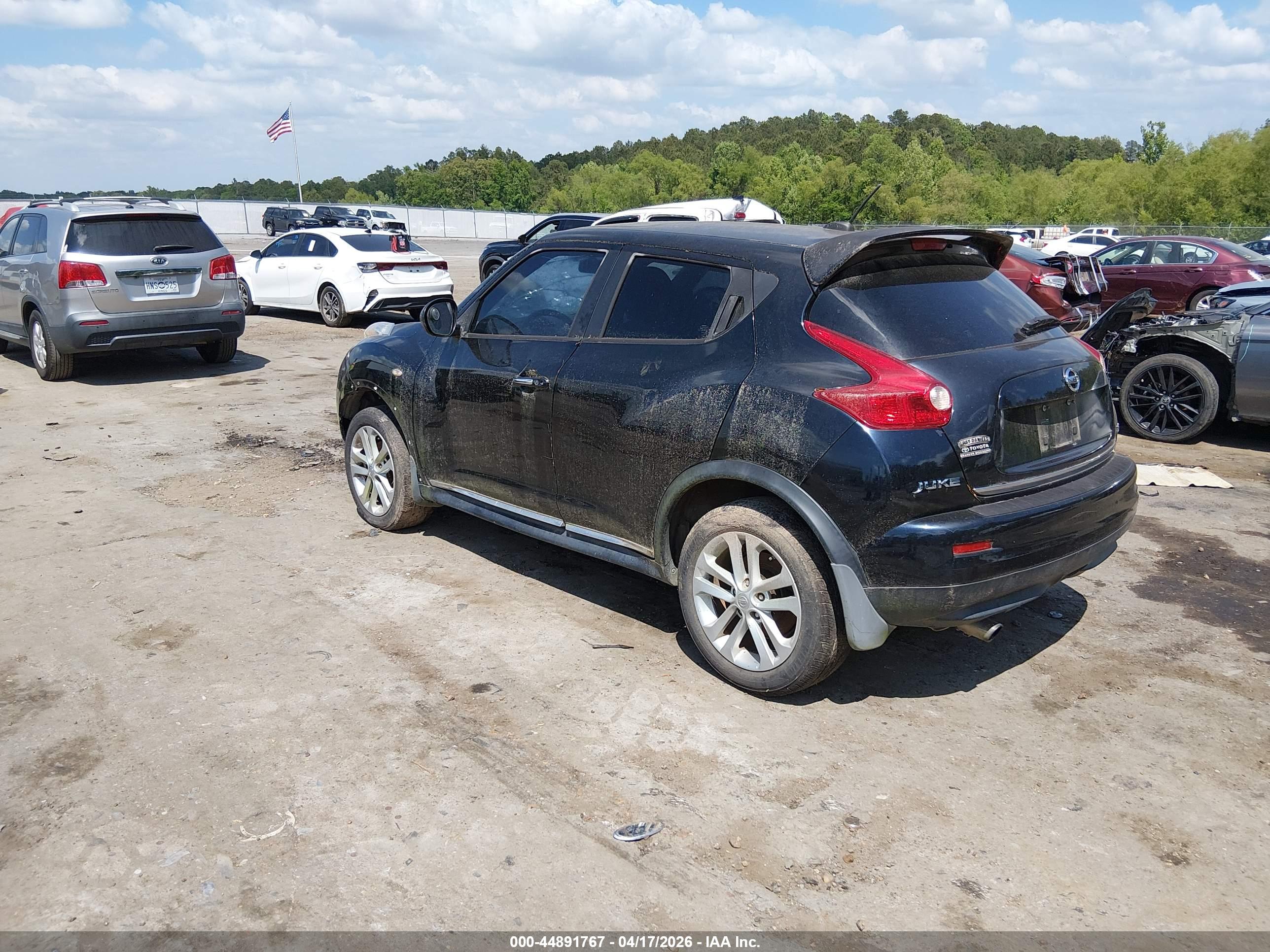 NISSAN JUKE image 3