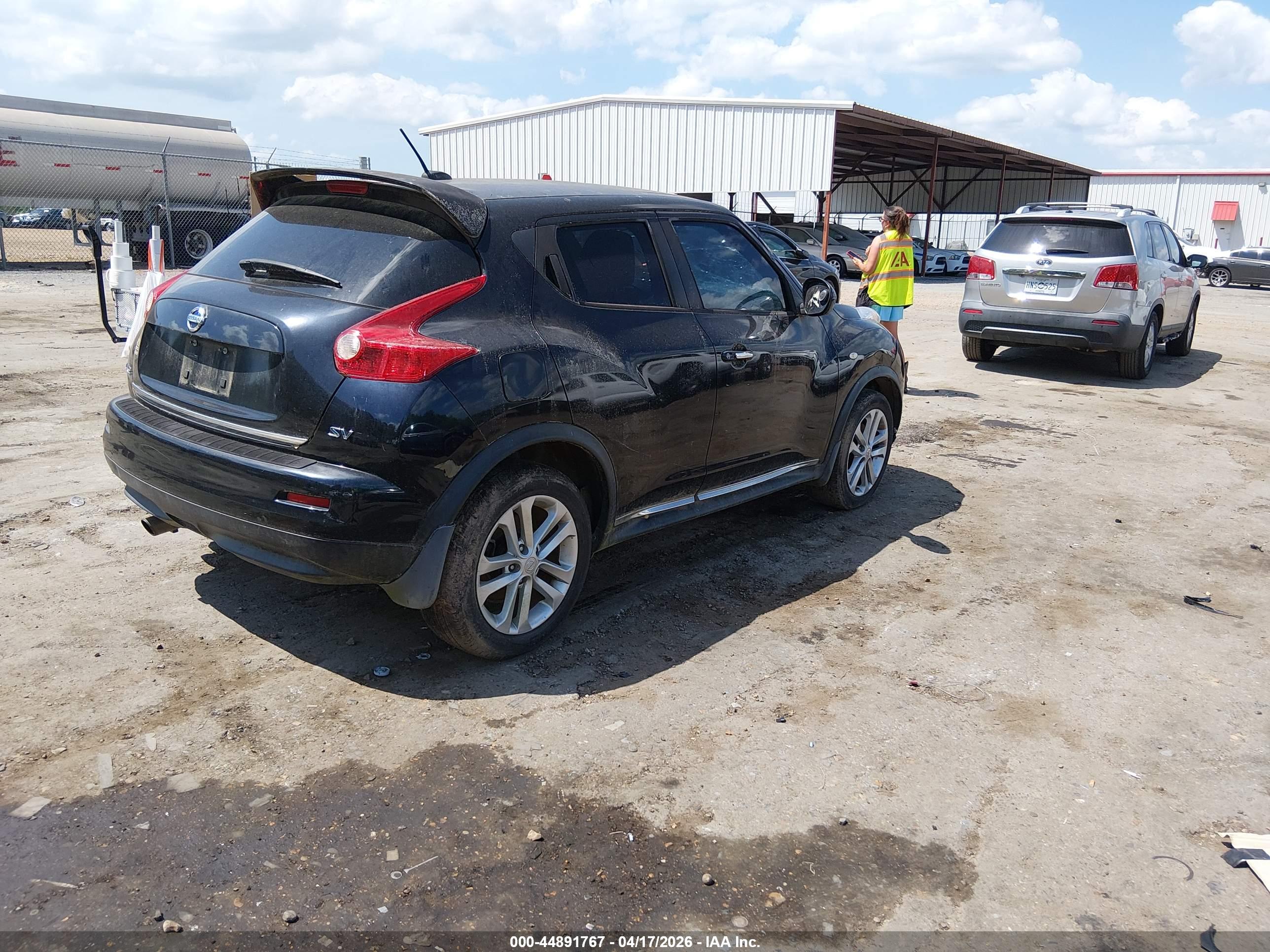 NISSAN JUKE image 4