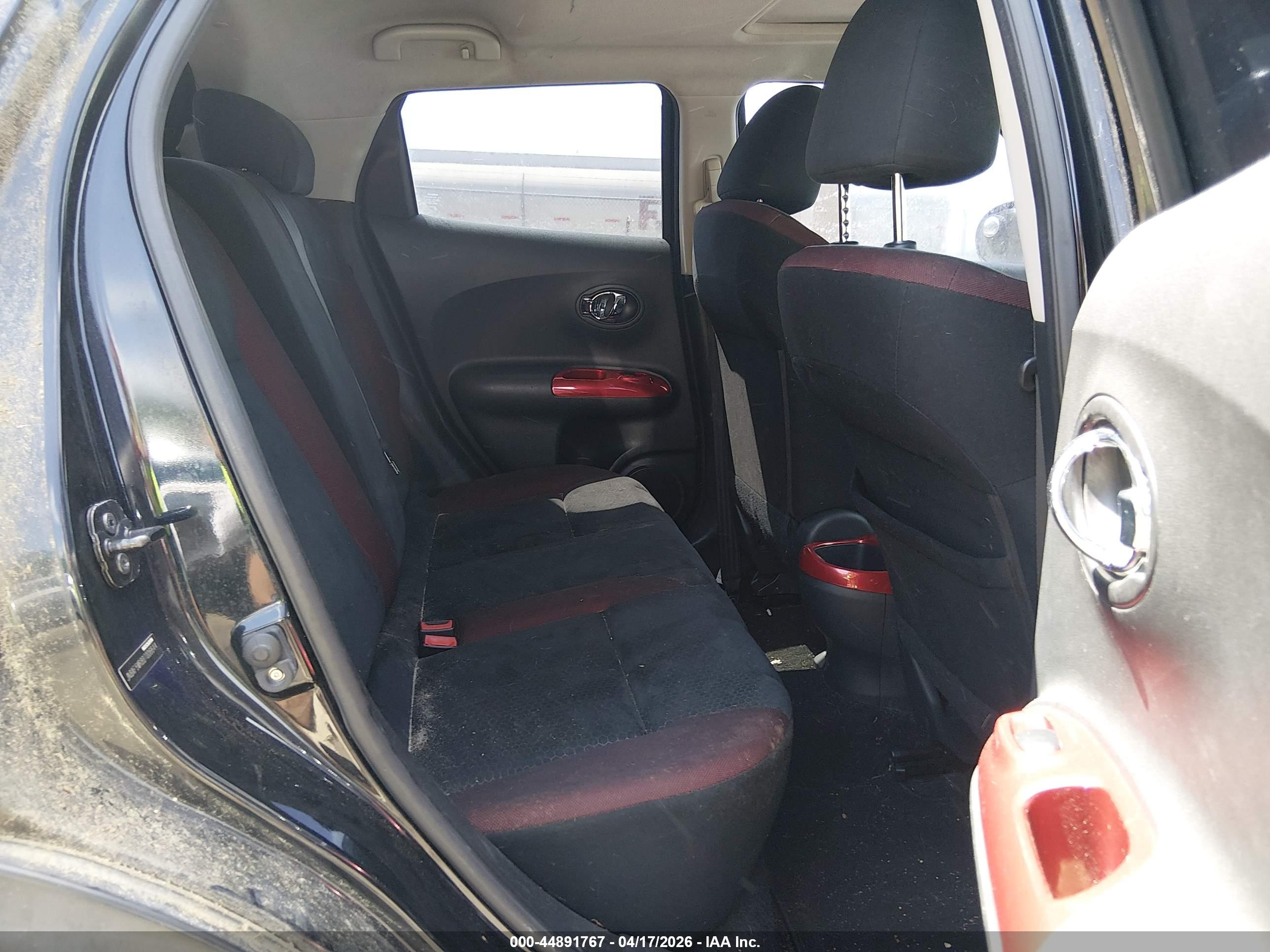 NISSAN JUKE image 8