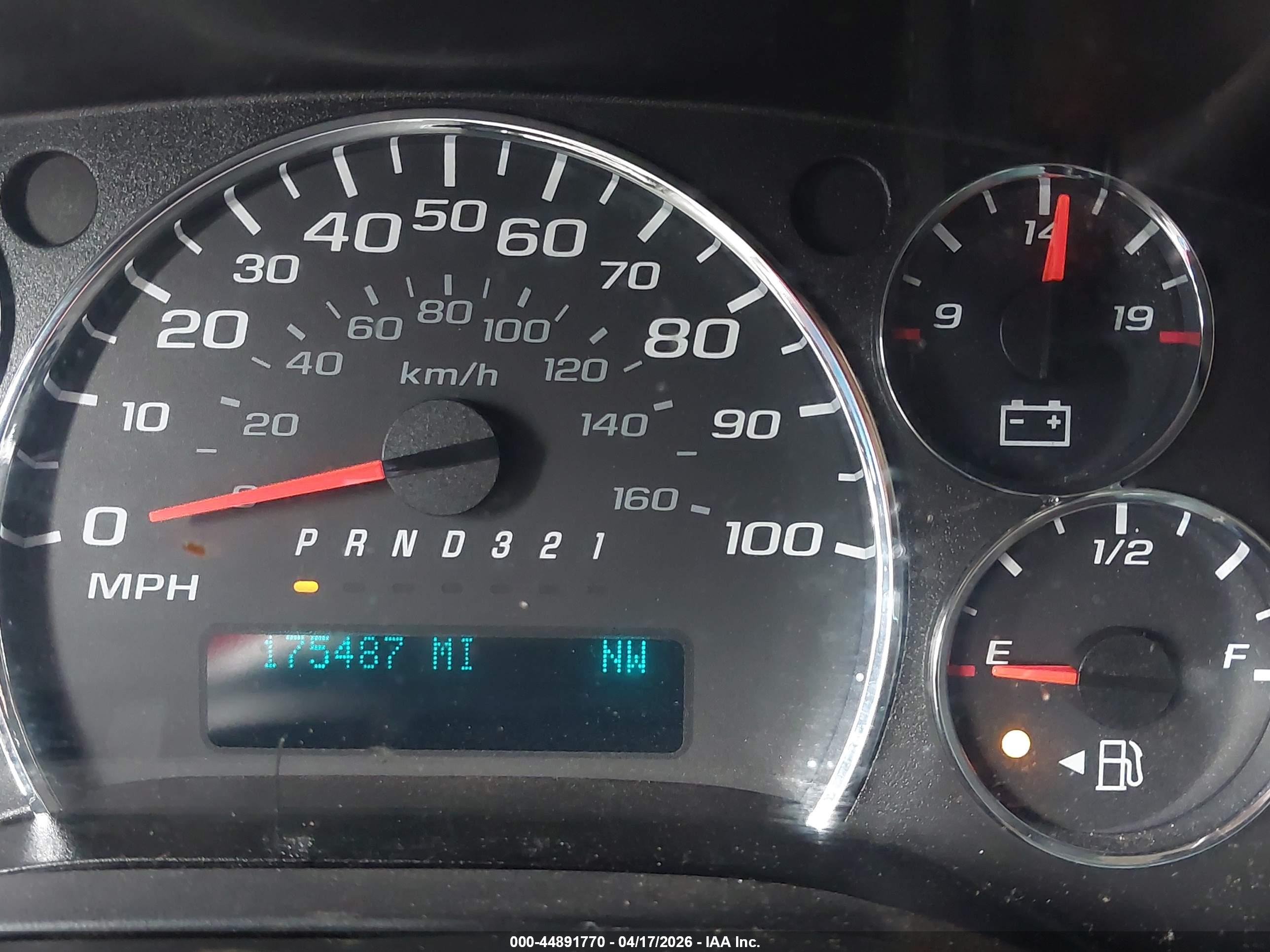 CHEVROLET EXPRESS image 7
