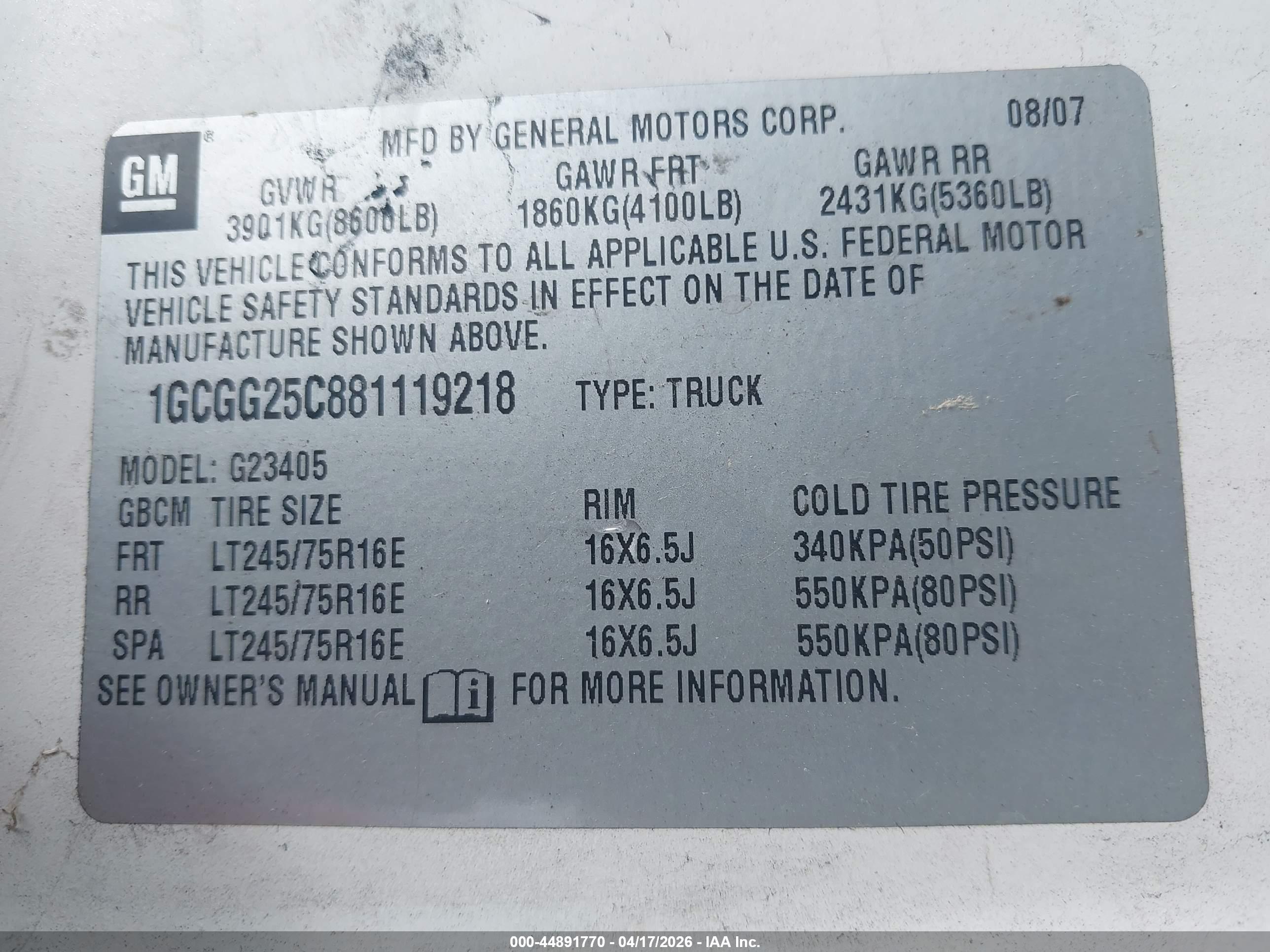 CHEVROLET EXPRESS image 9