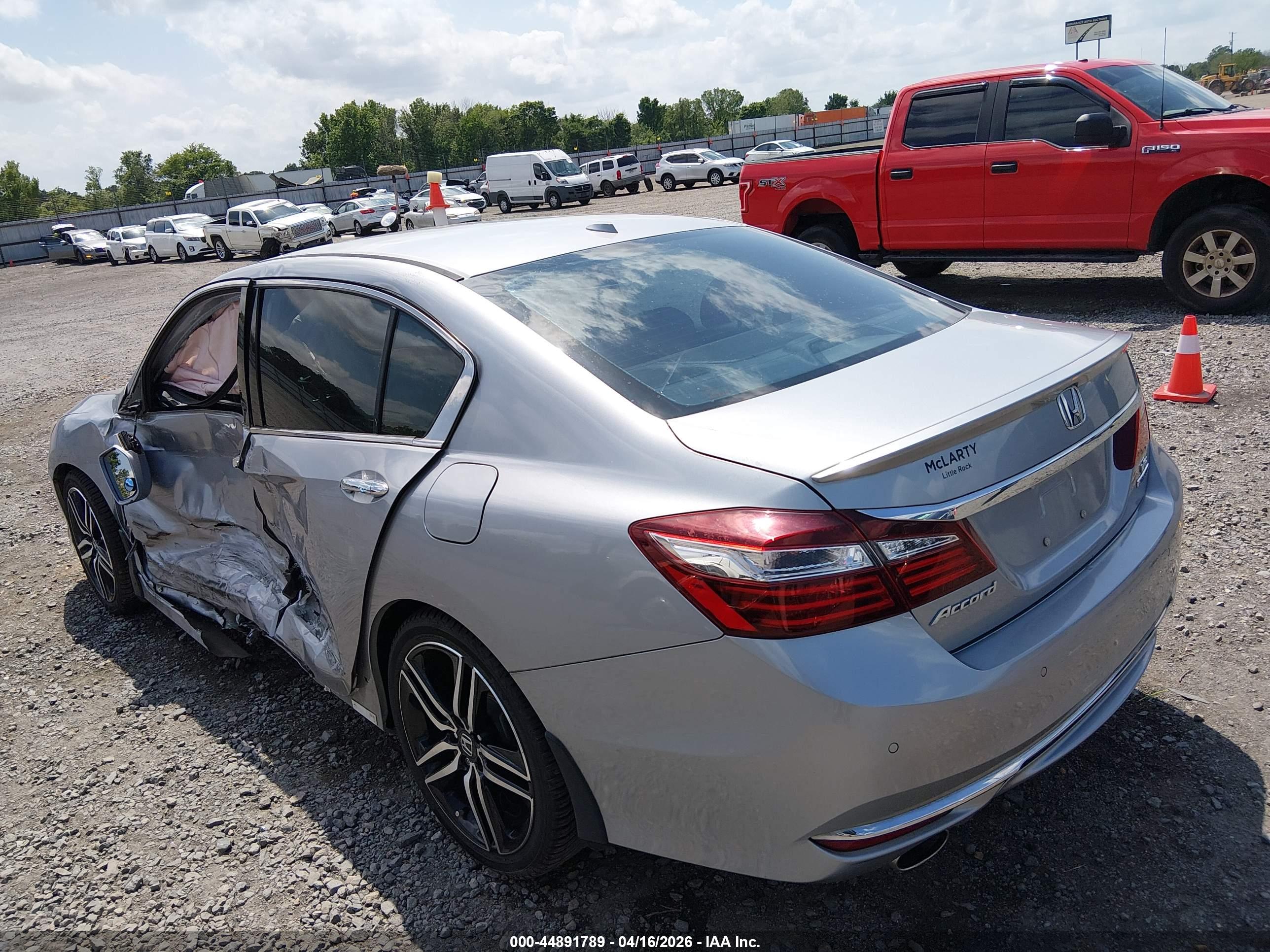 HONDA ACCORD image 3
