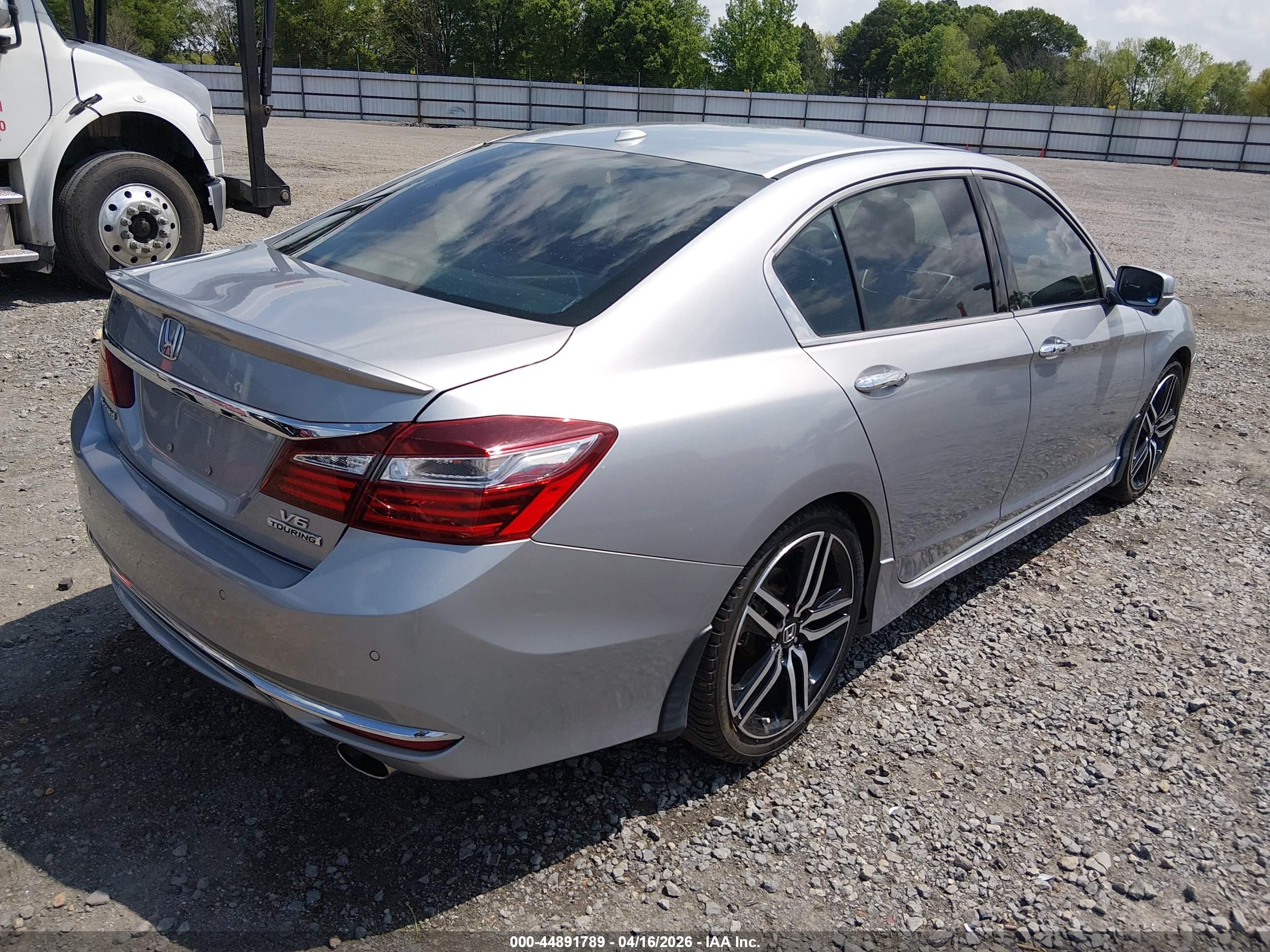 HONDA ACCORD image 4