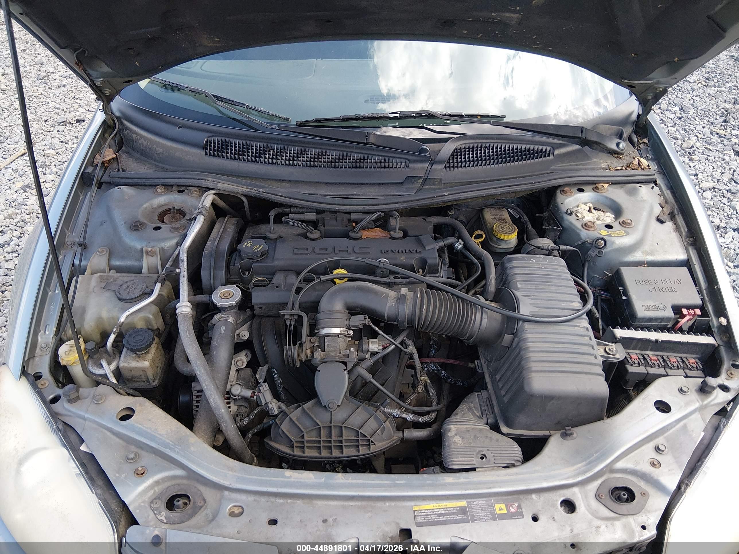 DODGE STRATUS image 10