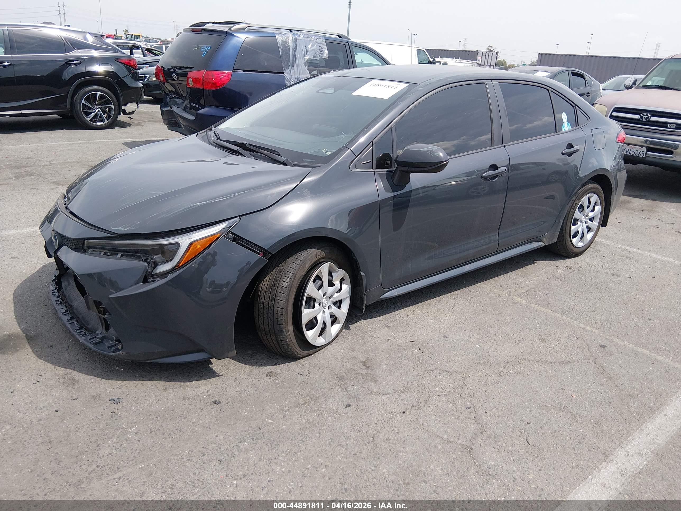 TOYOTA COROLLA image 2