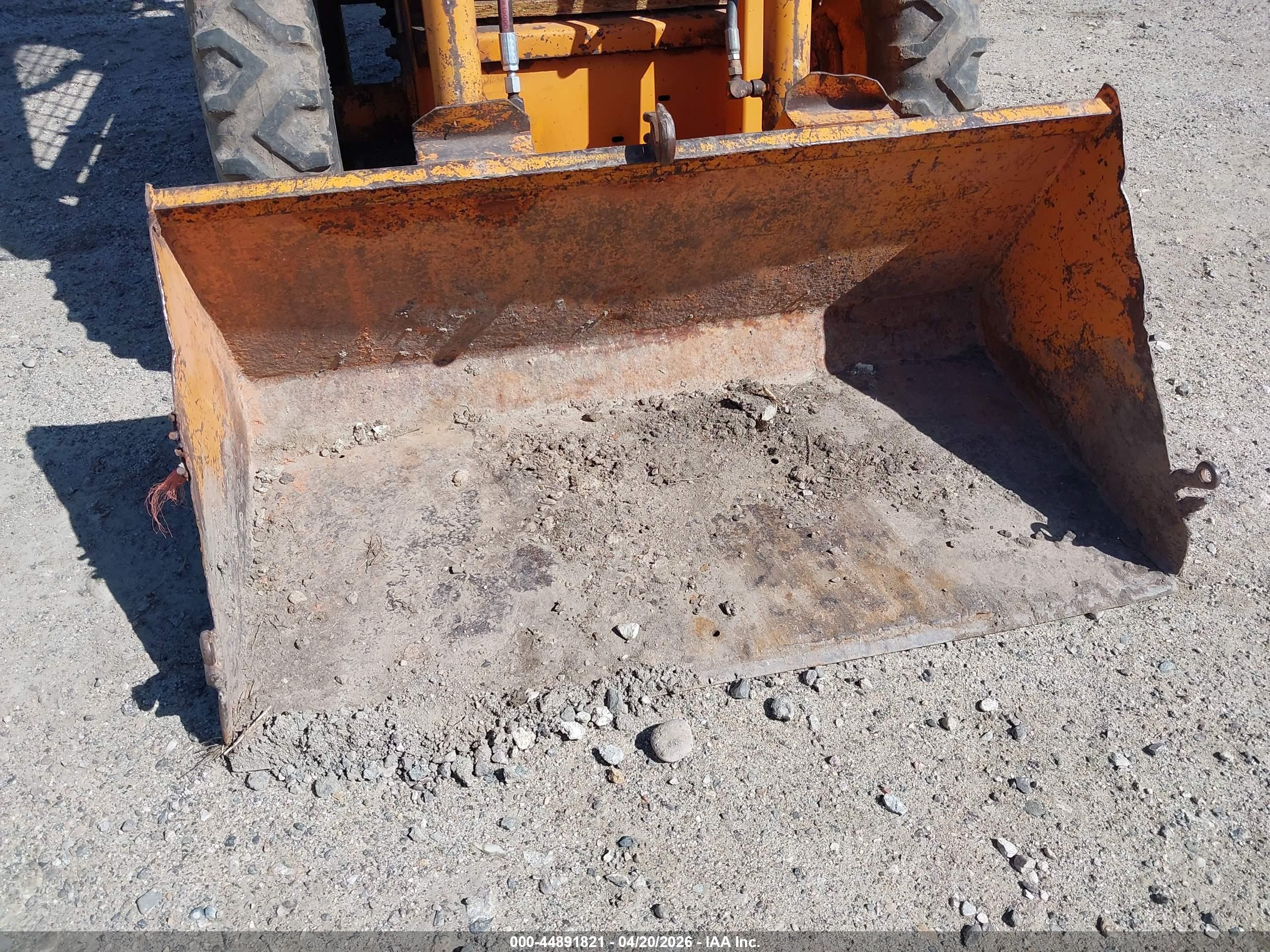 CASE 1816 image 6