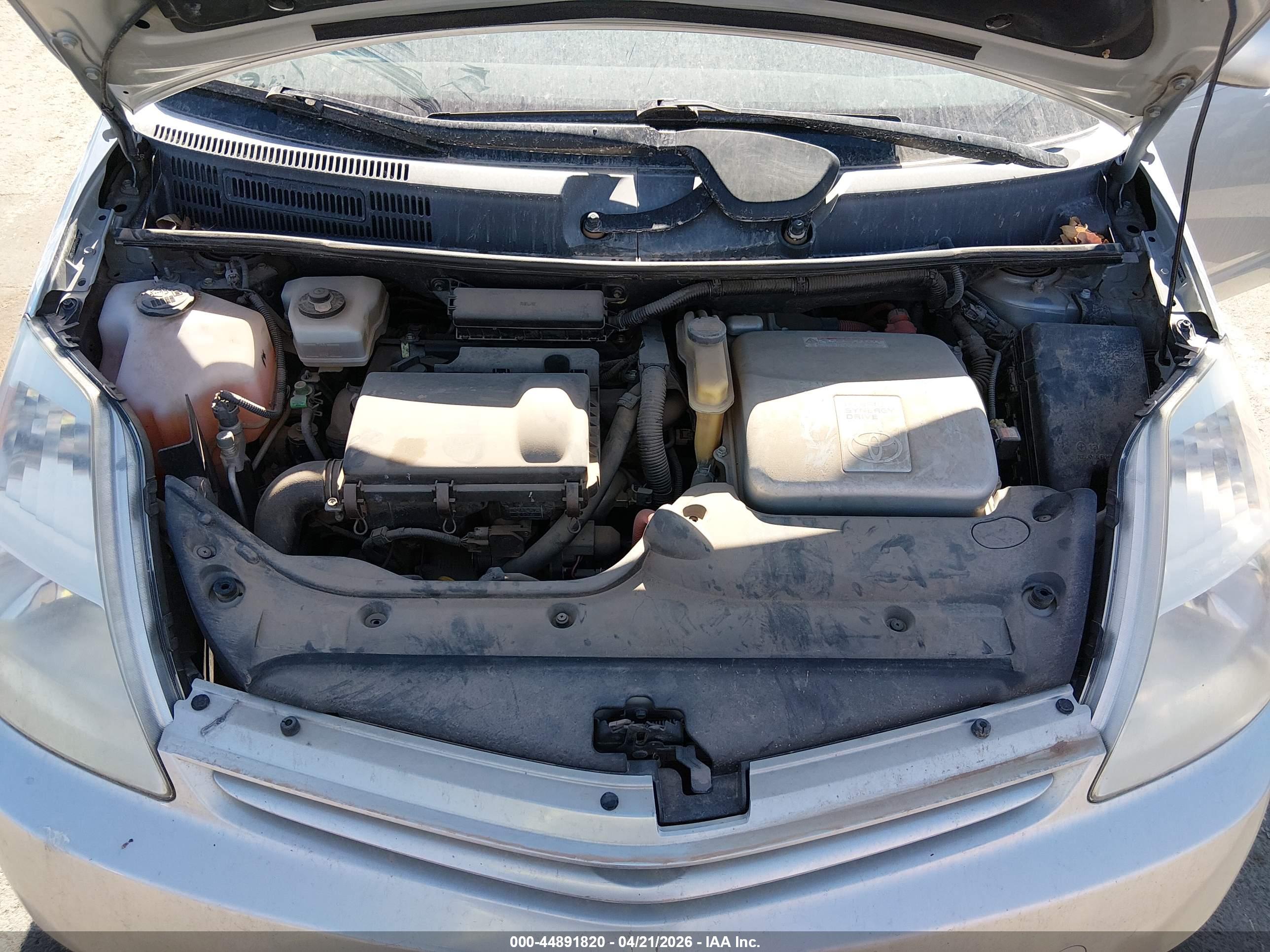 TOYOTA PRIUS image 10