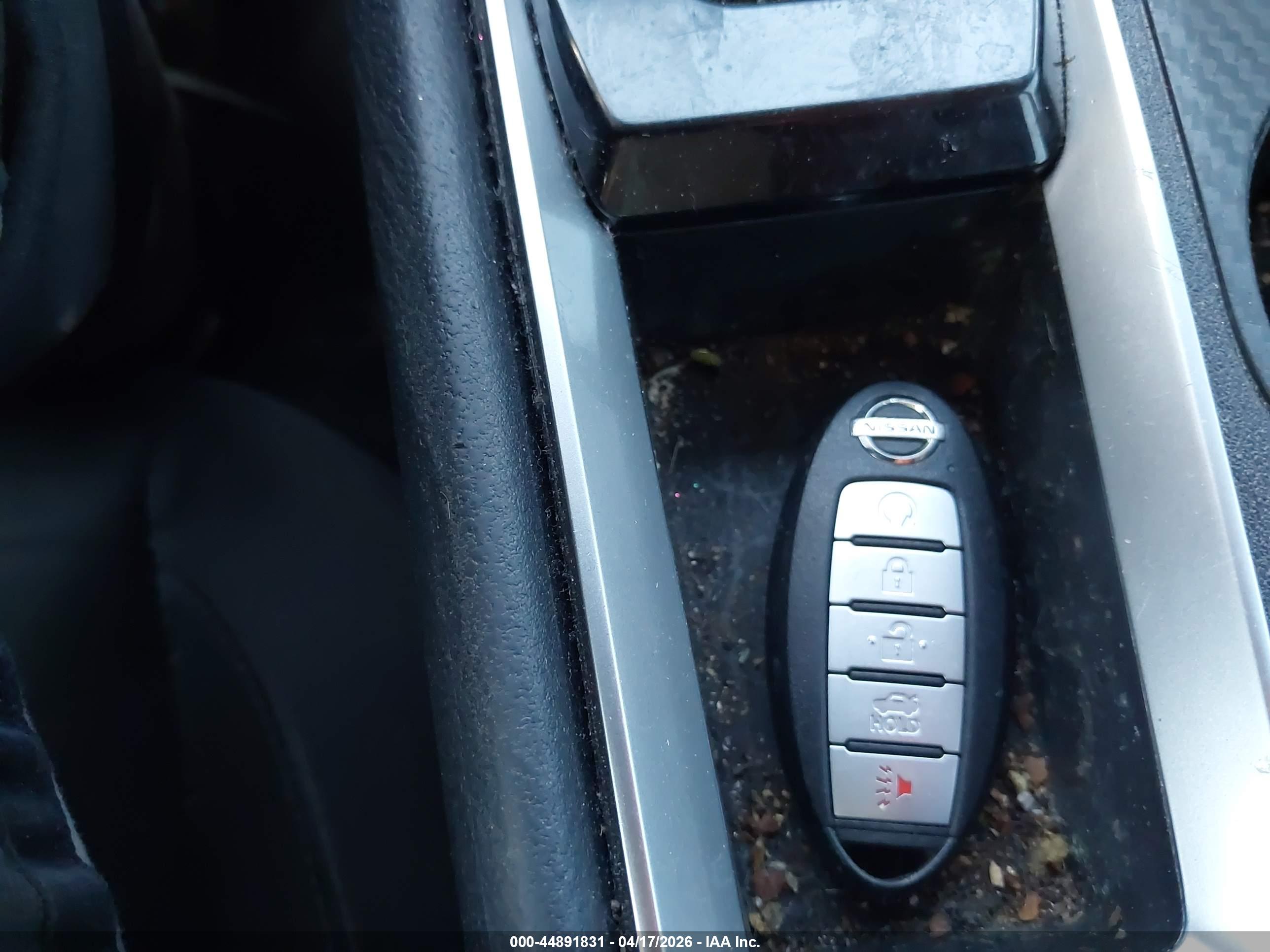 NISSAN ALTIMA image 11