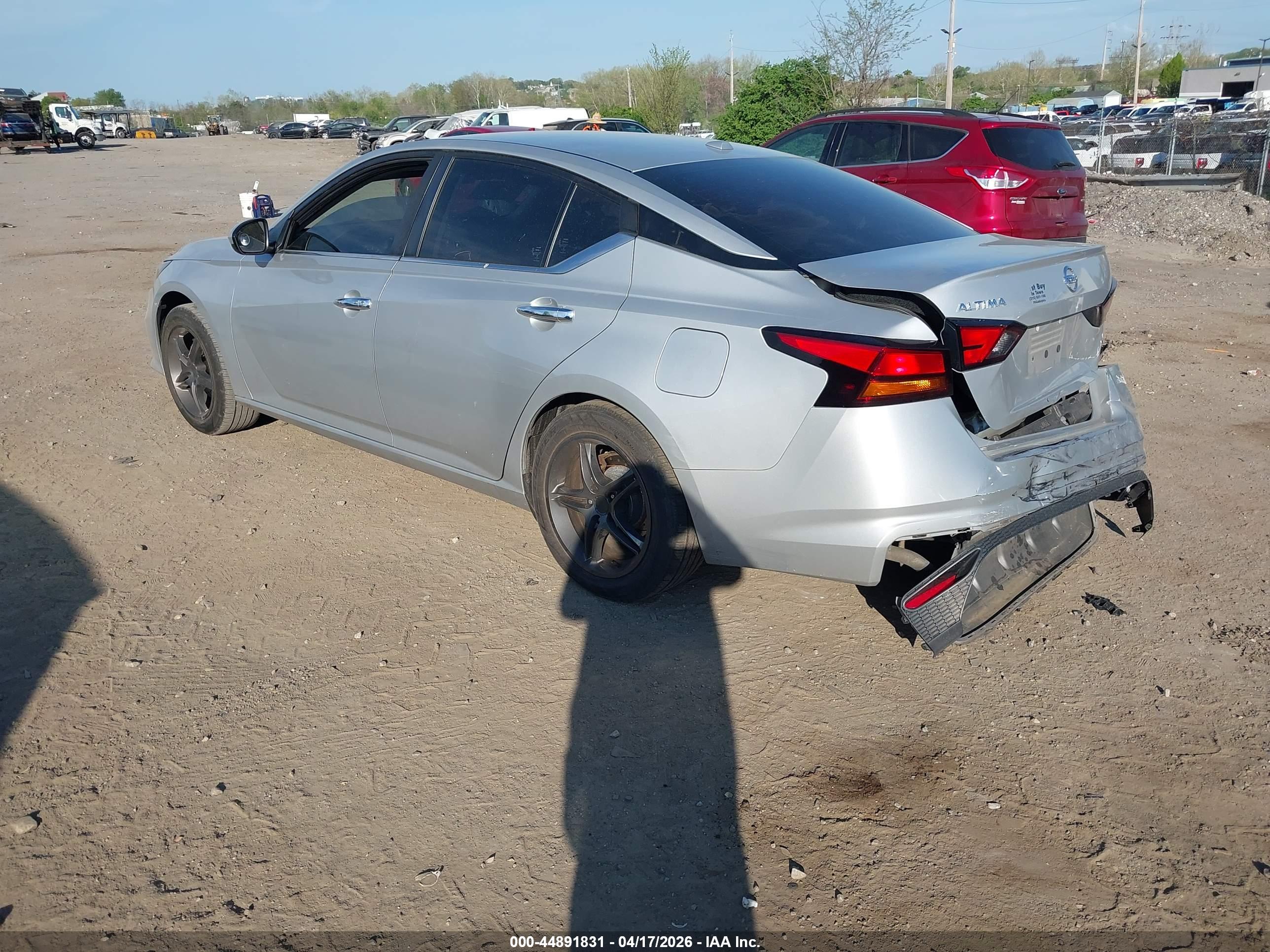 NISSAN ALTIMA image 3