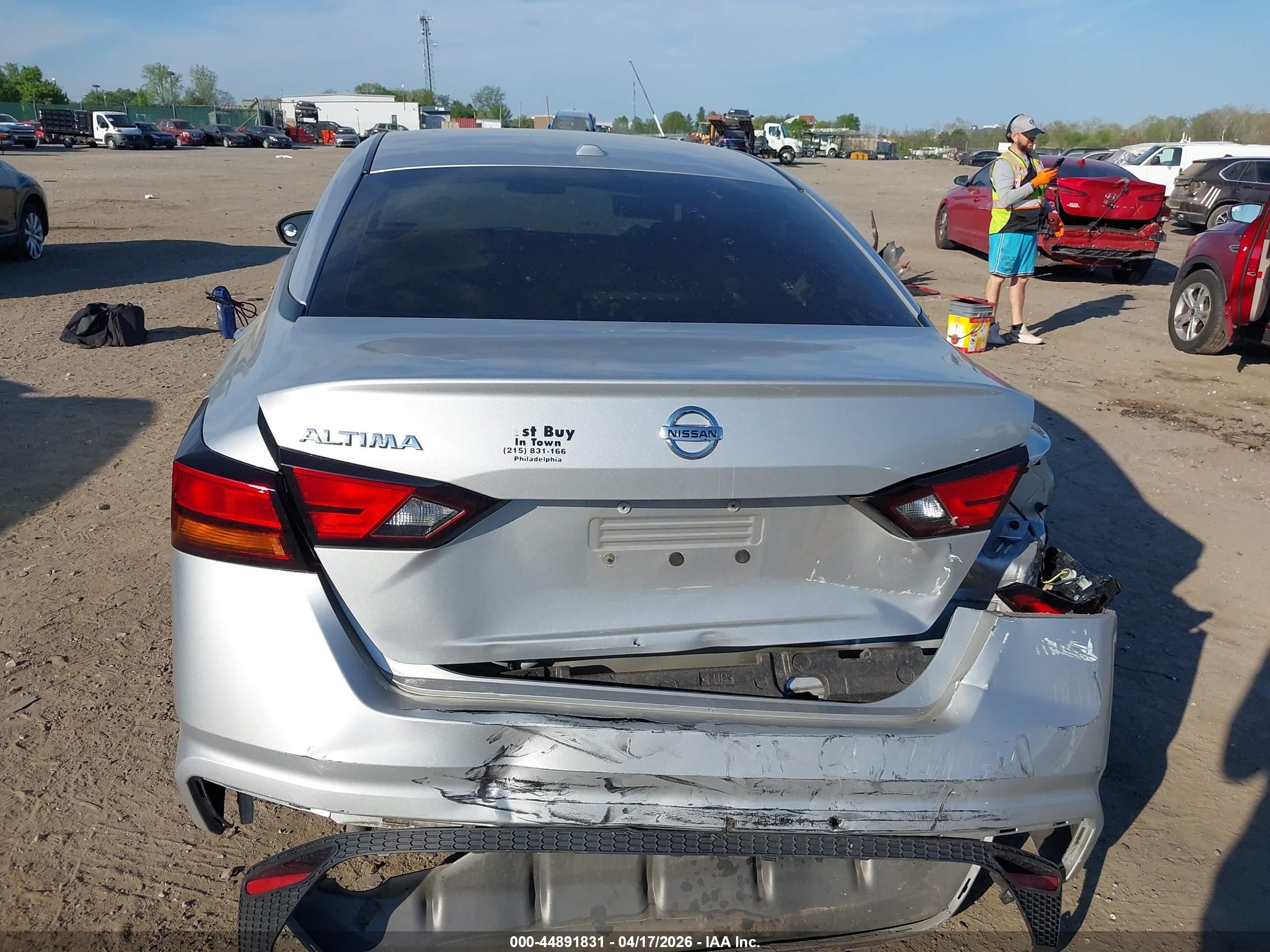 NISSAN ALTIMA image 6