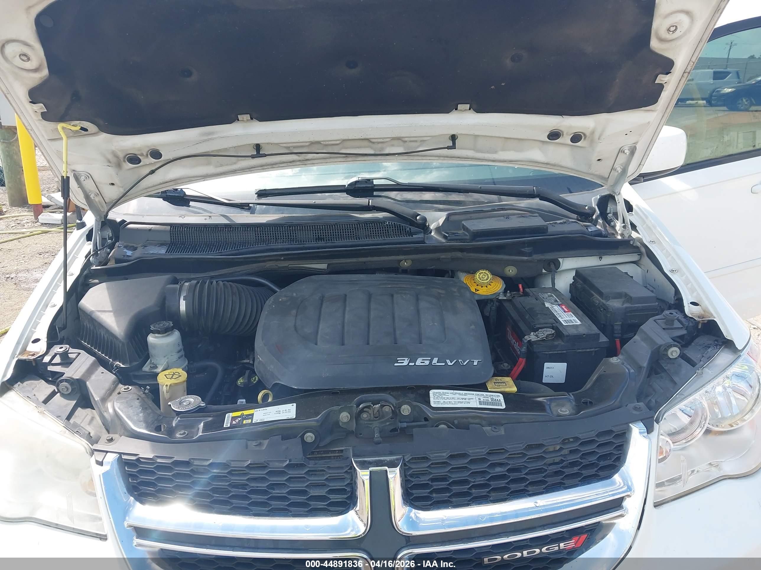 DODGE GRAND image 10