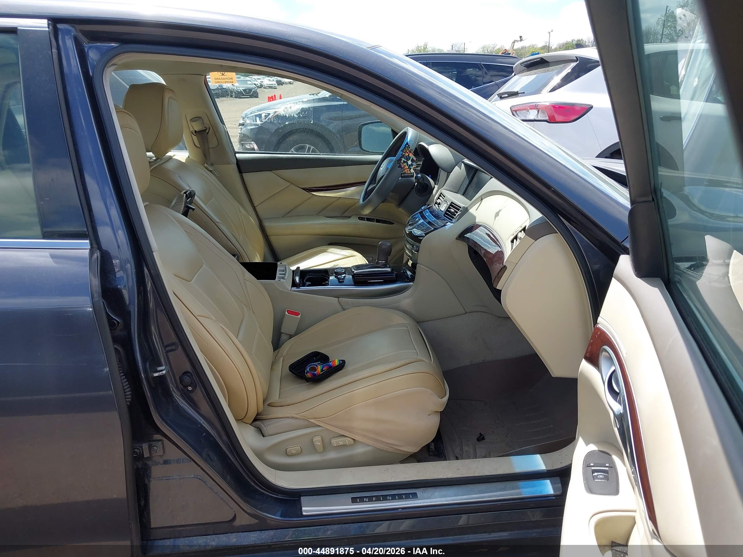 INFINITI M37X image 5