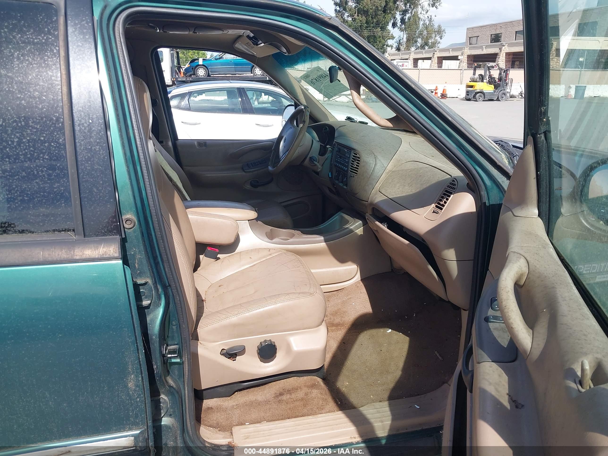 FORD EXPEDITION image 5