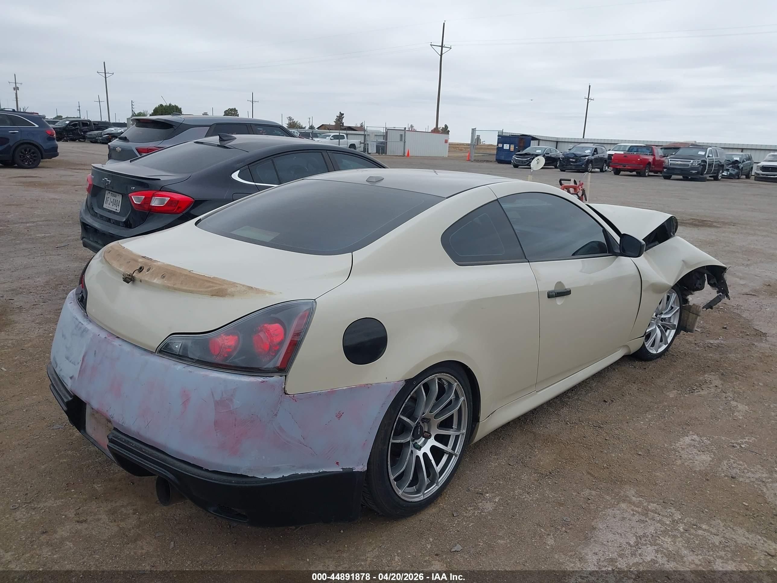 INFINITI G37 image 4