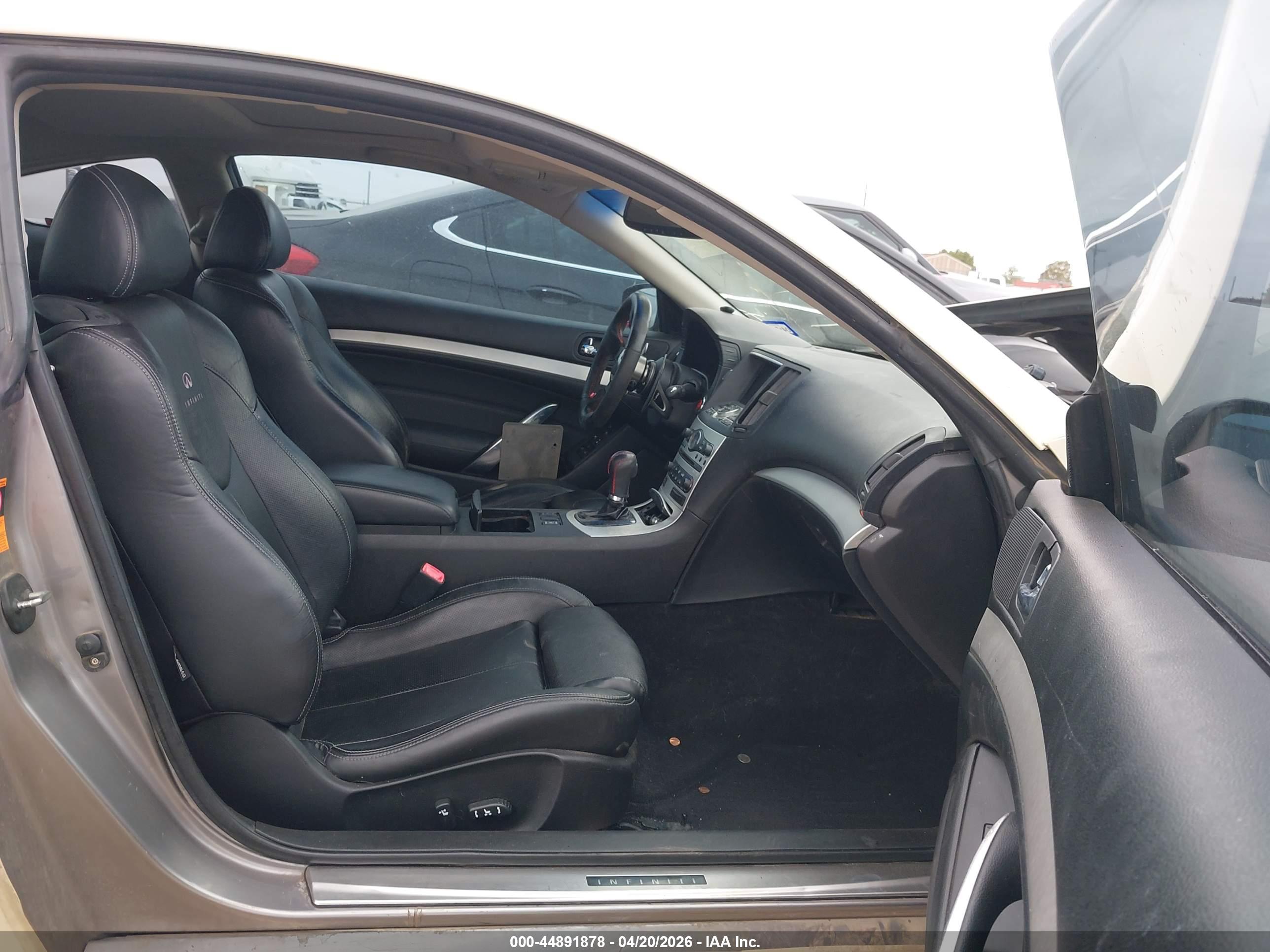 INFINITI G37 image 5