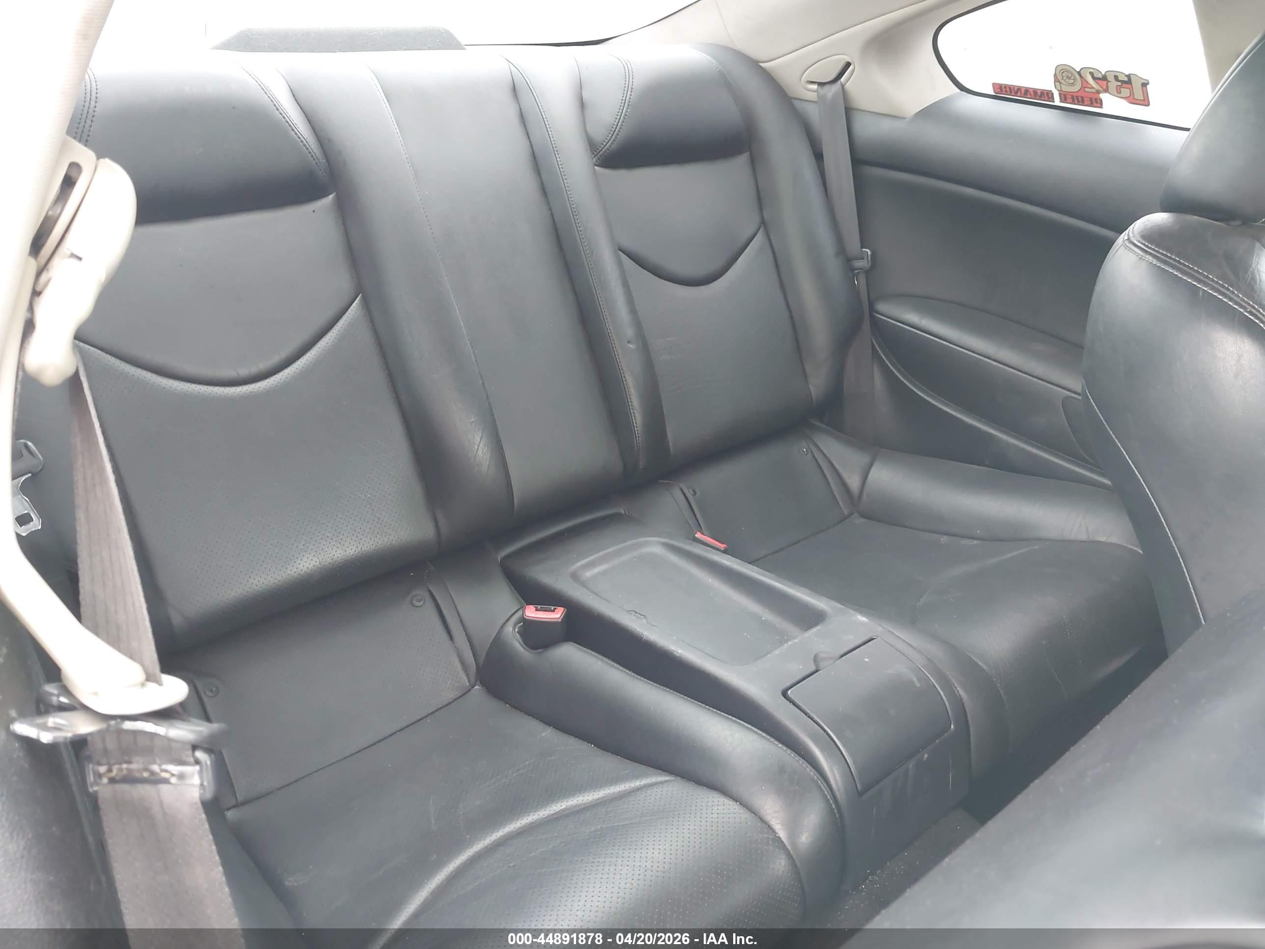 INFINITI G37 image 8