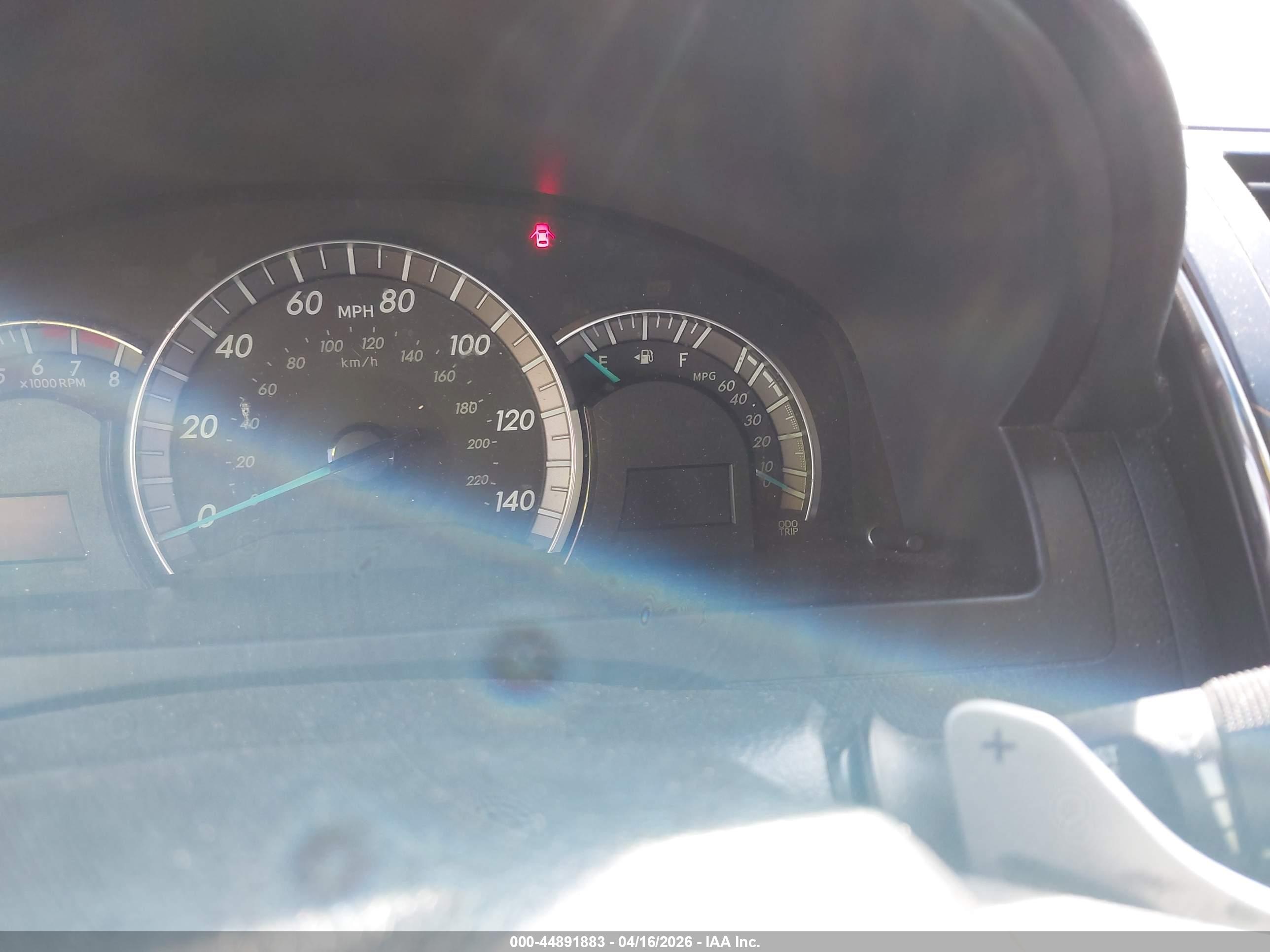 TOYOTA CAMRY image 7