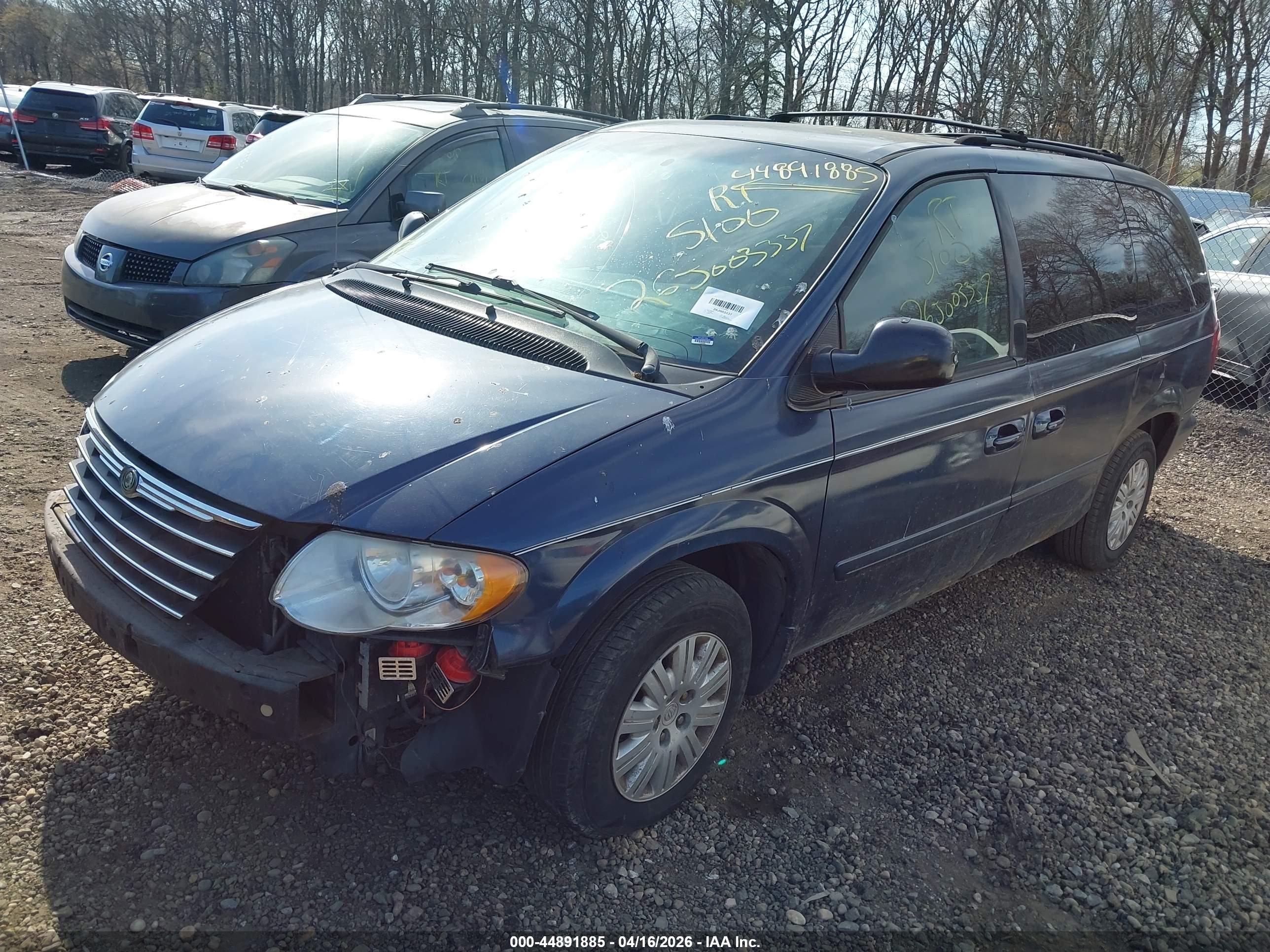 CHRYSLER TOWN image 2