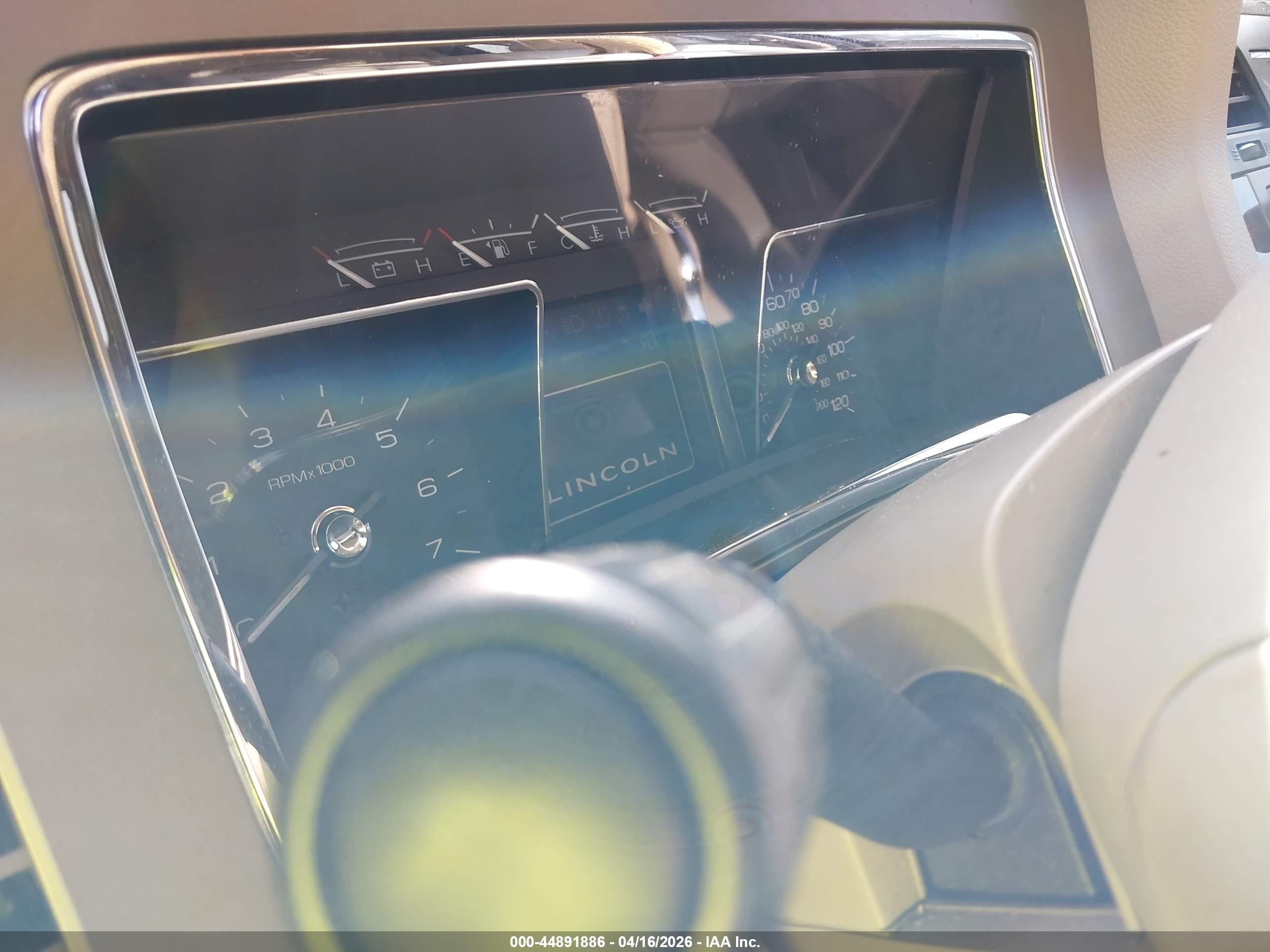 LINCOLN NAVIGATOR image 7