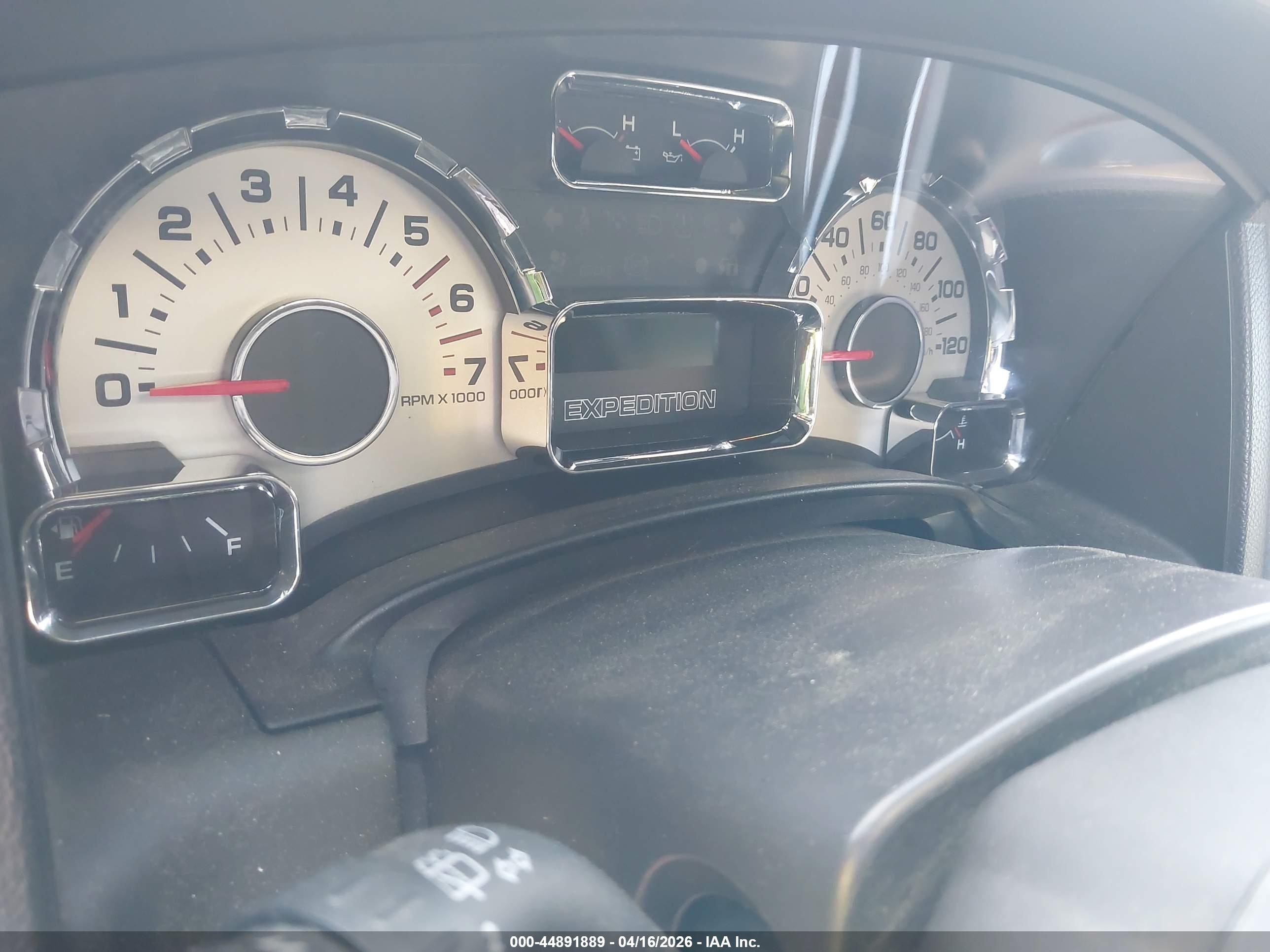 FORD EXPEDITION image 7