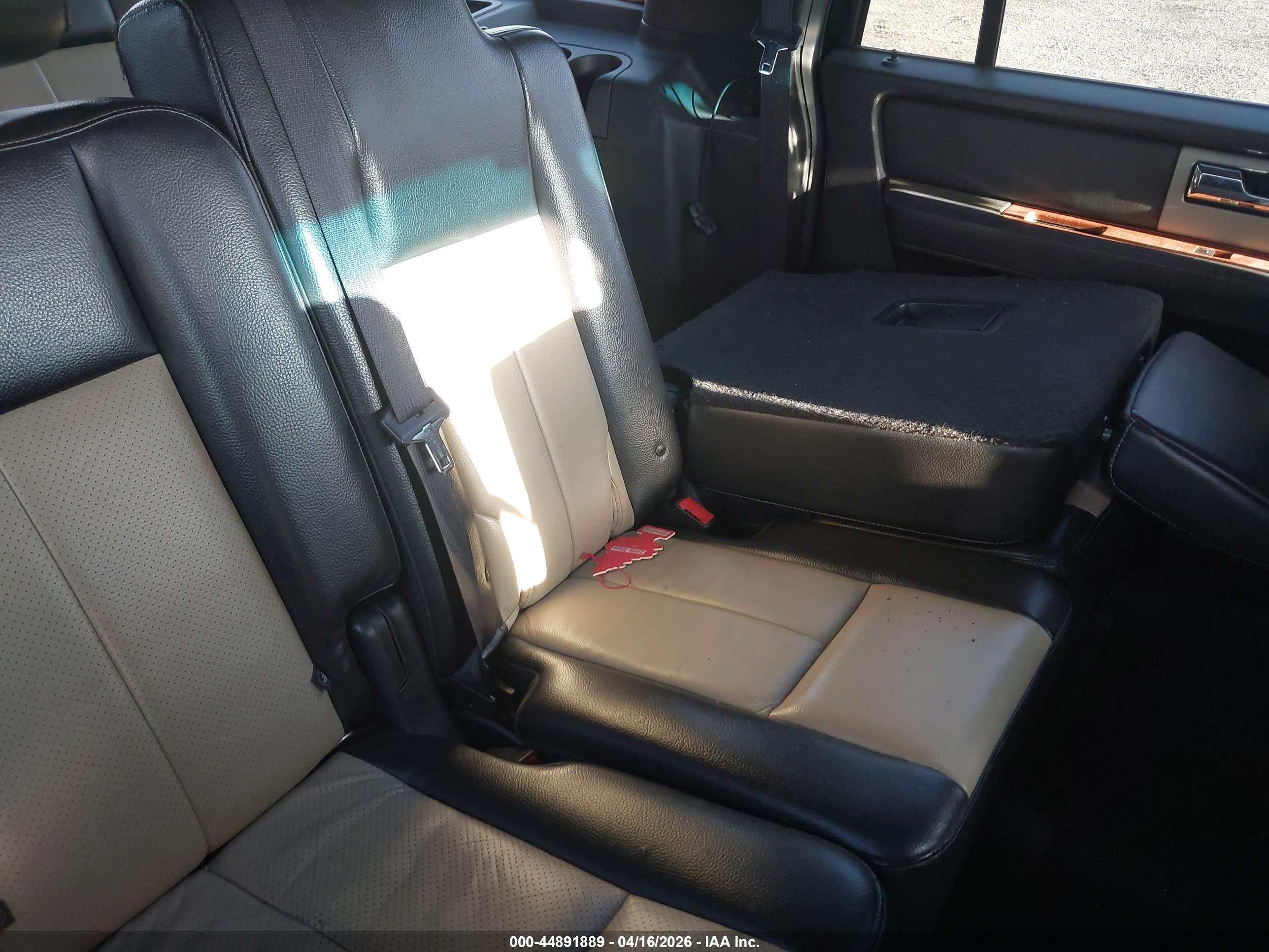 FORD EXPEDITION image 8