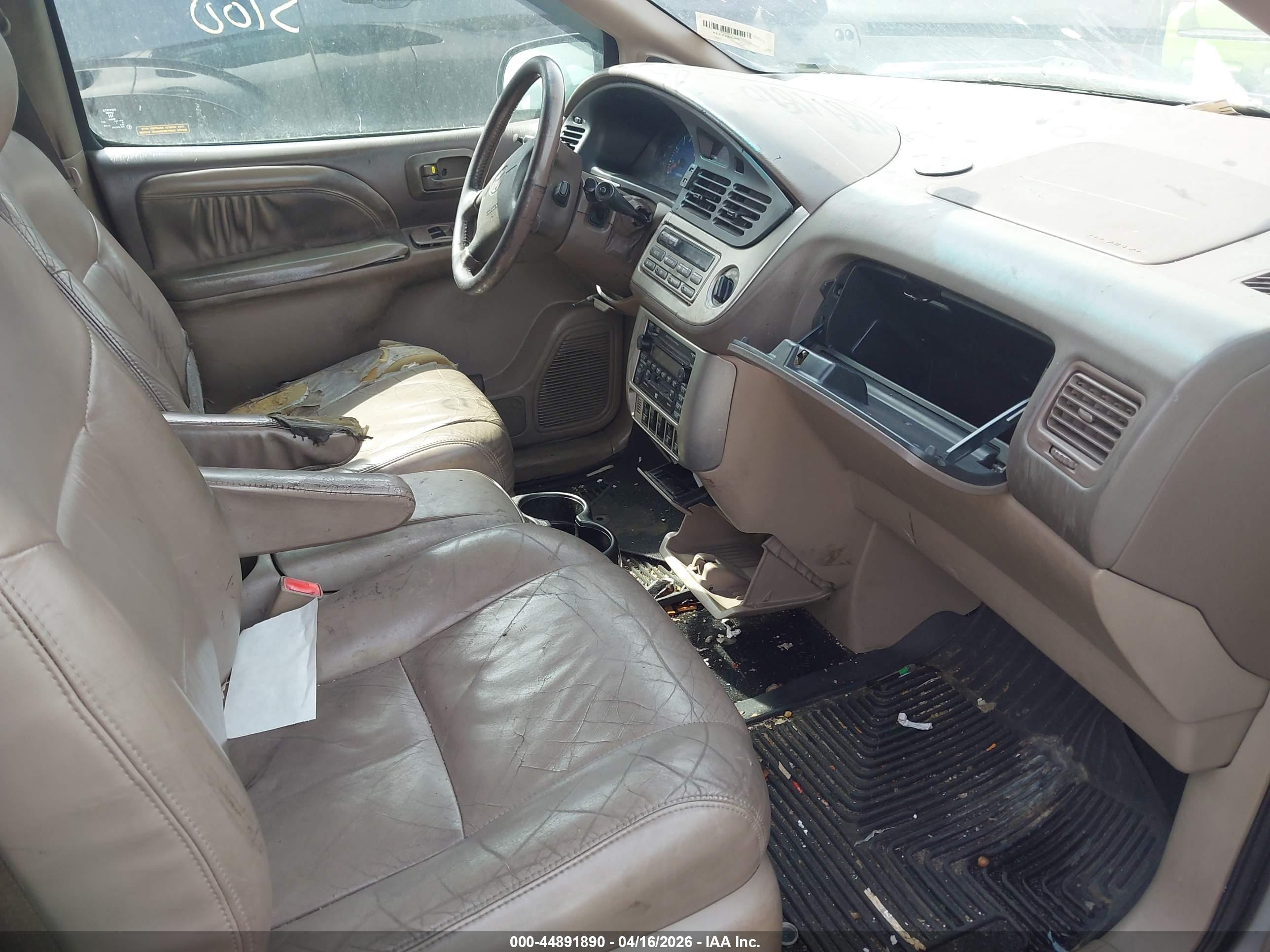TOYOTA SIENNA image 5