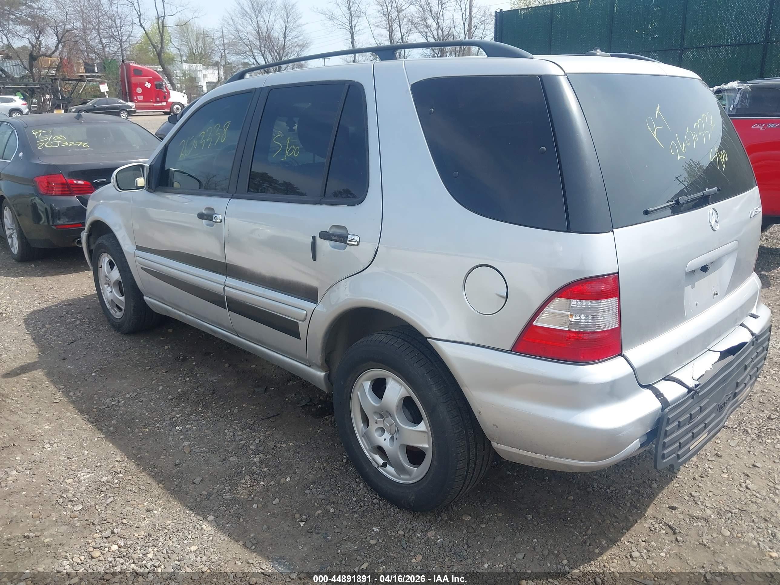 MERCEDES-BENZ ML image 3