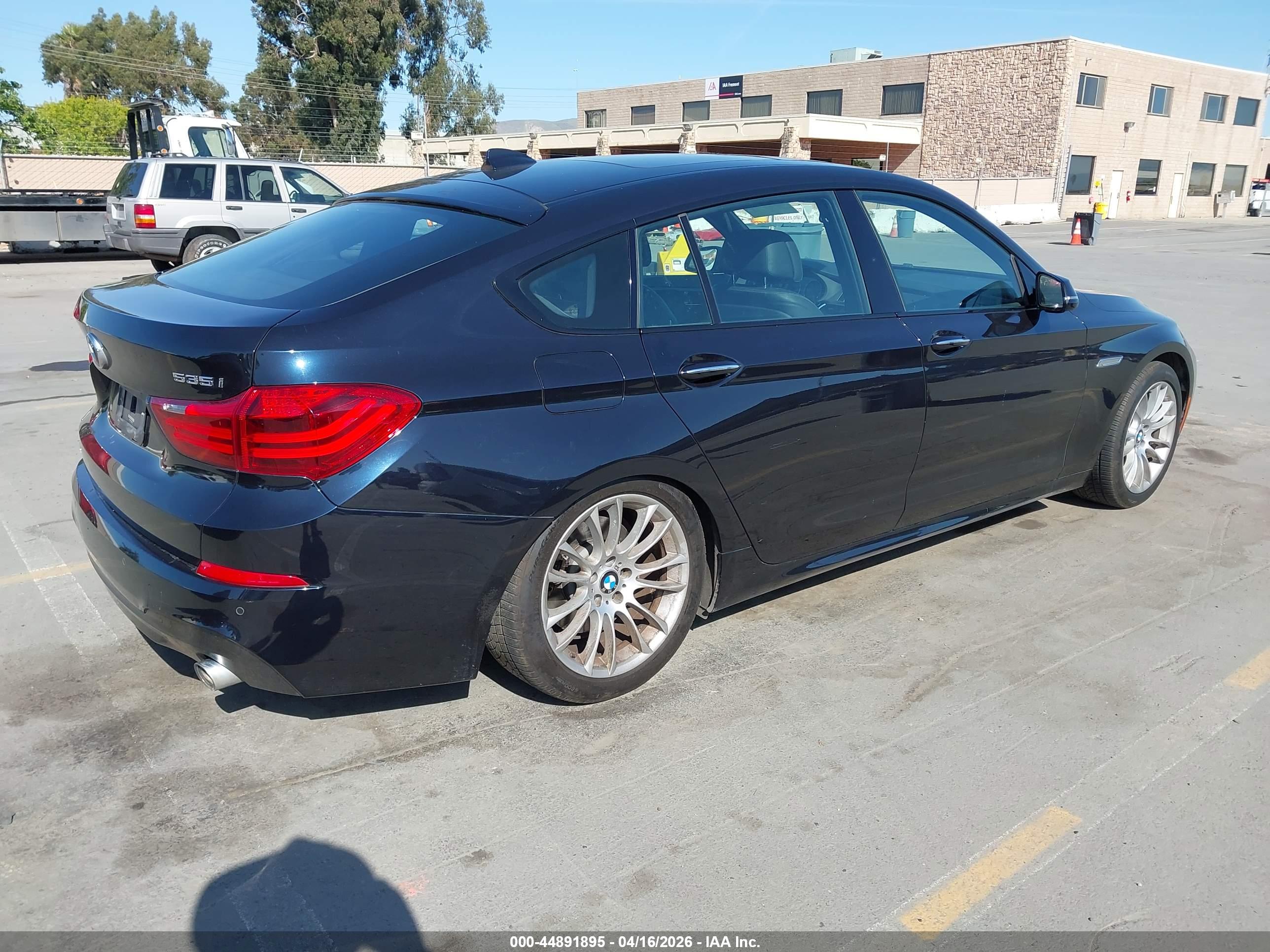 BMW 535I image 4