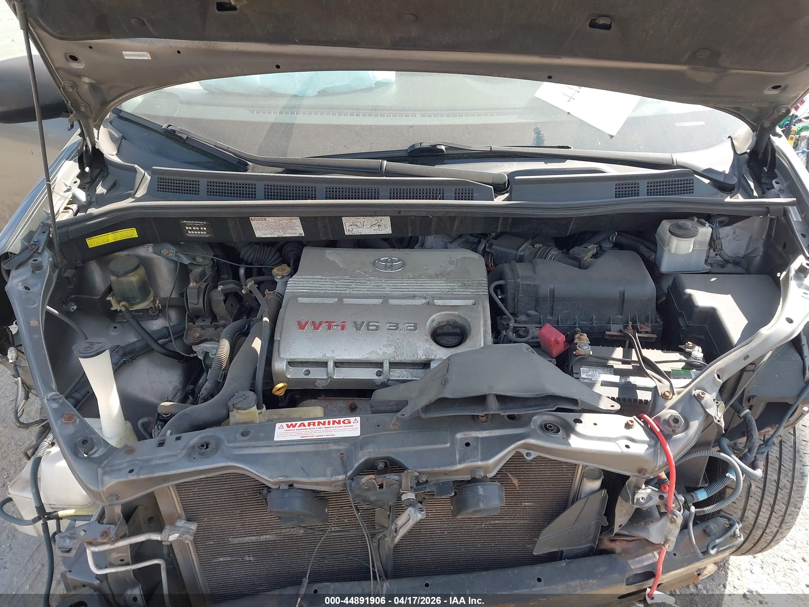 TOYOTA SIENNA image 10