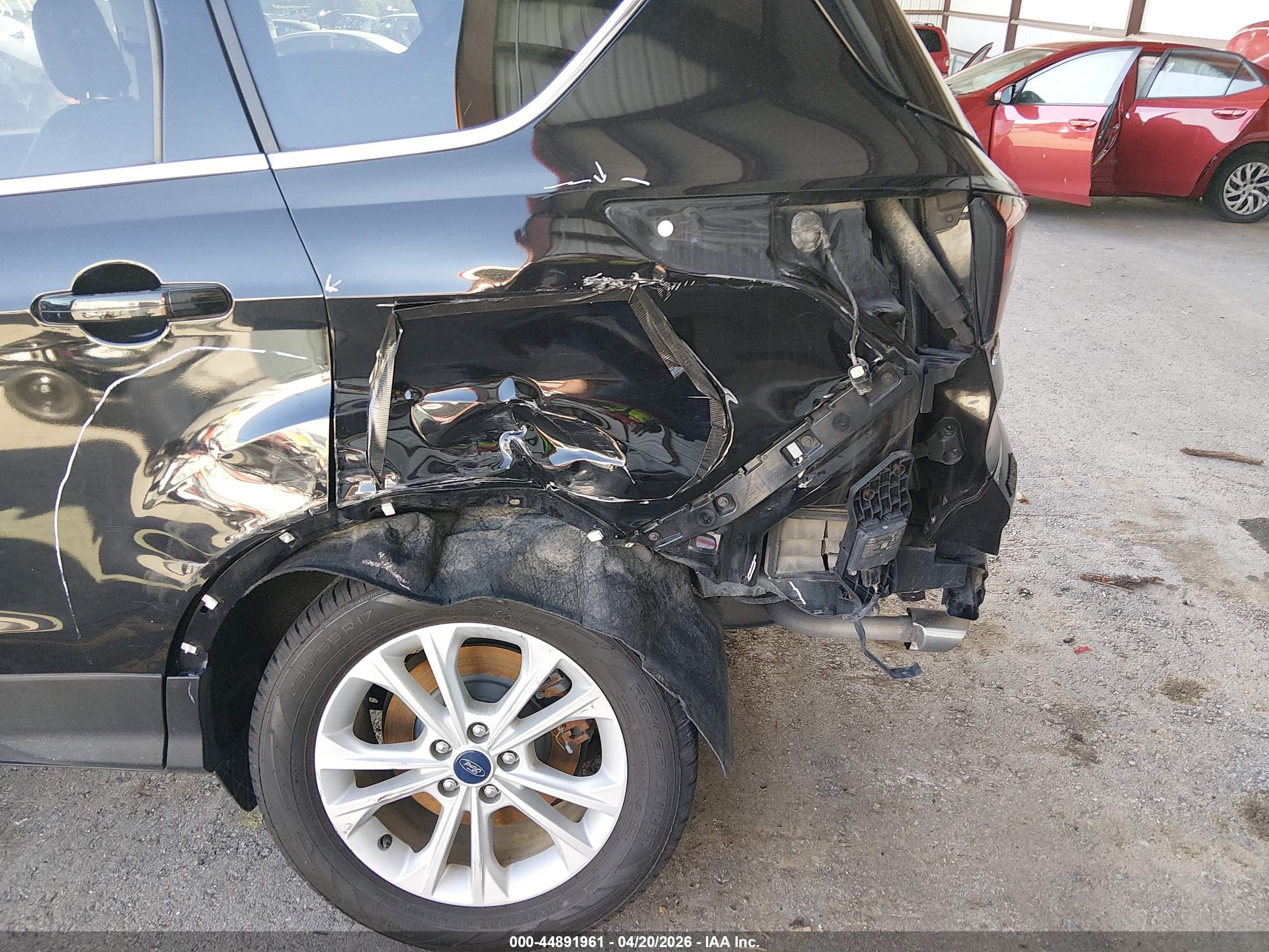 FORD ESCAPE image 6