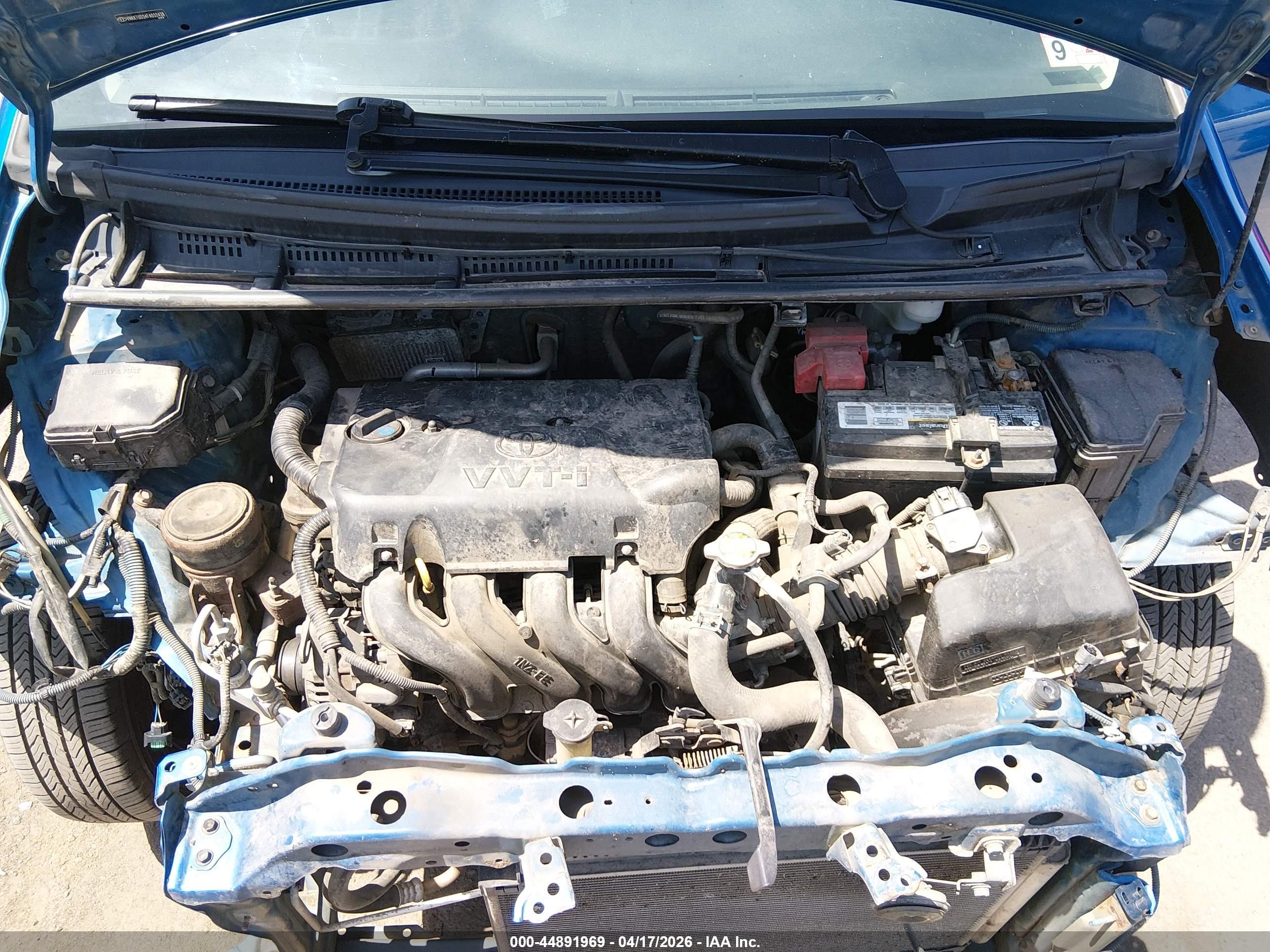 TOYOTA YARIS image 10