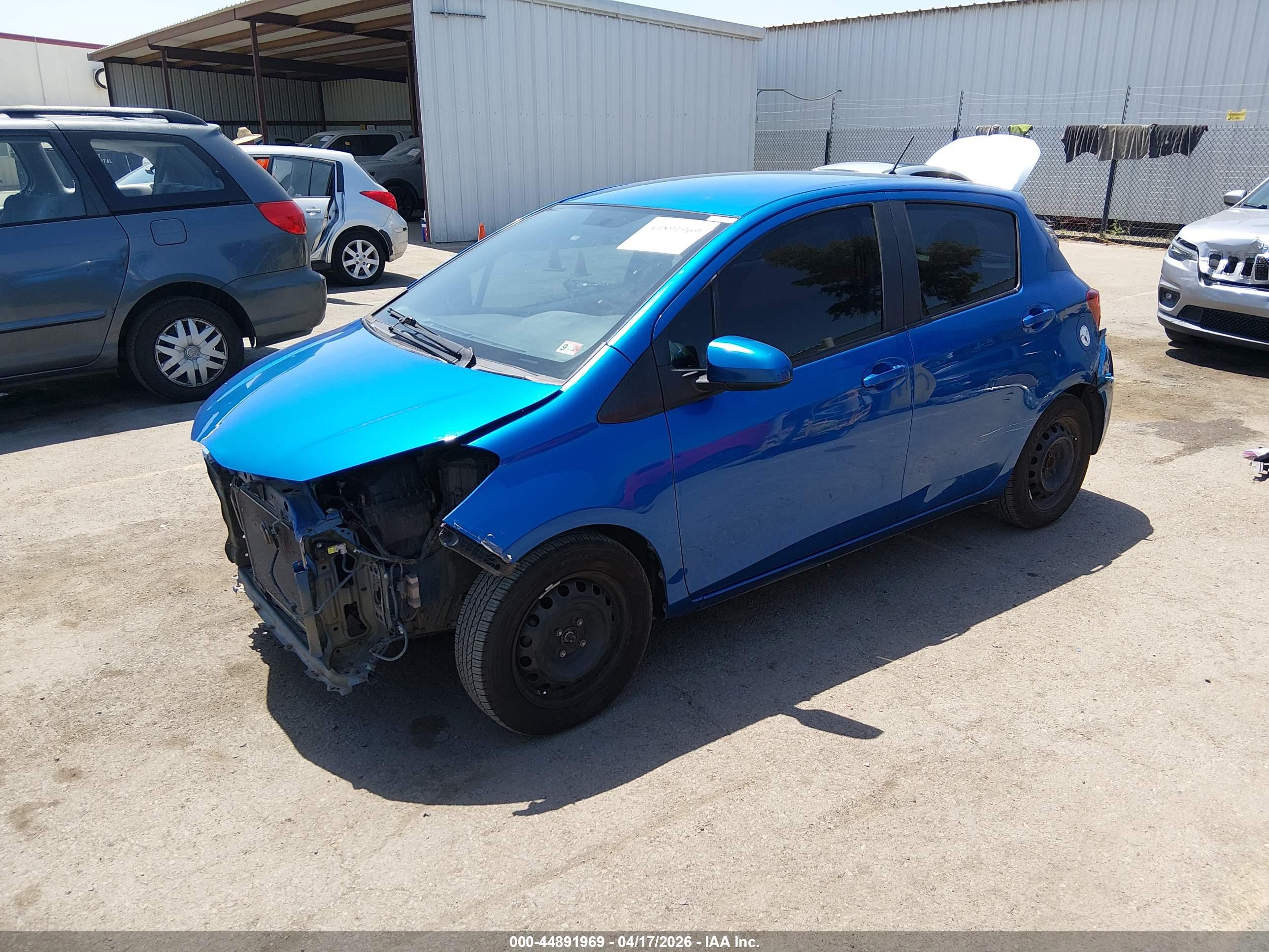 TOYOTA YARIS image 2