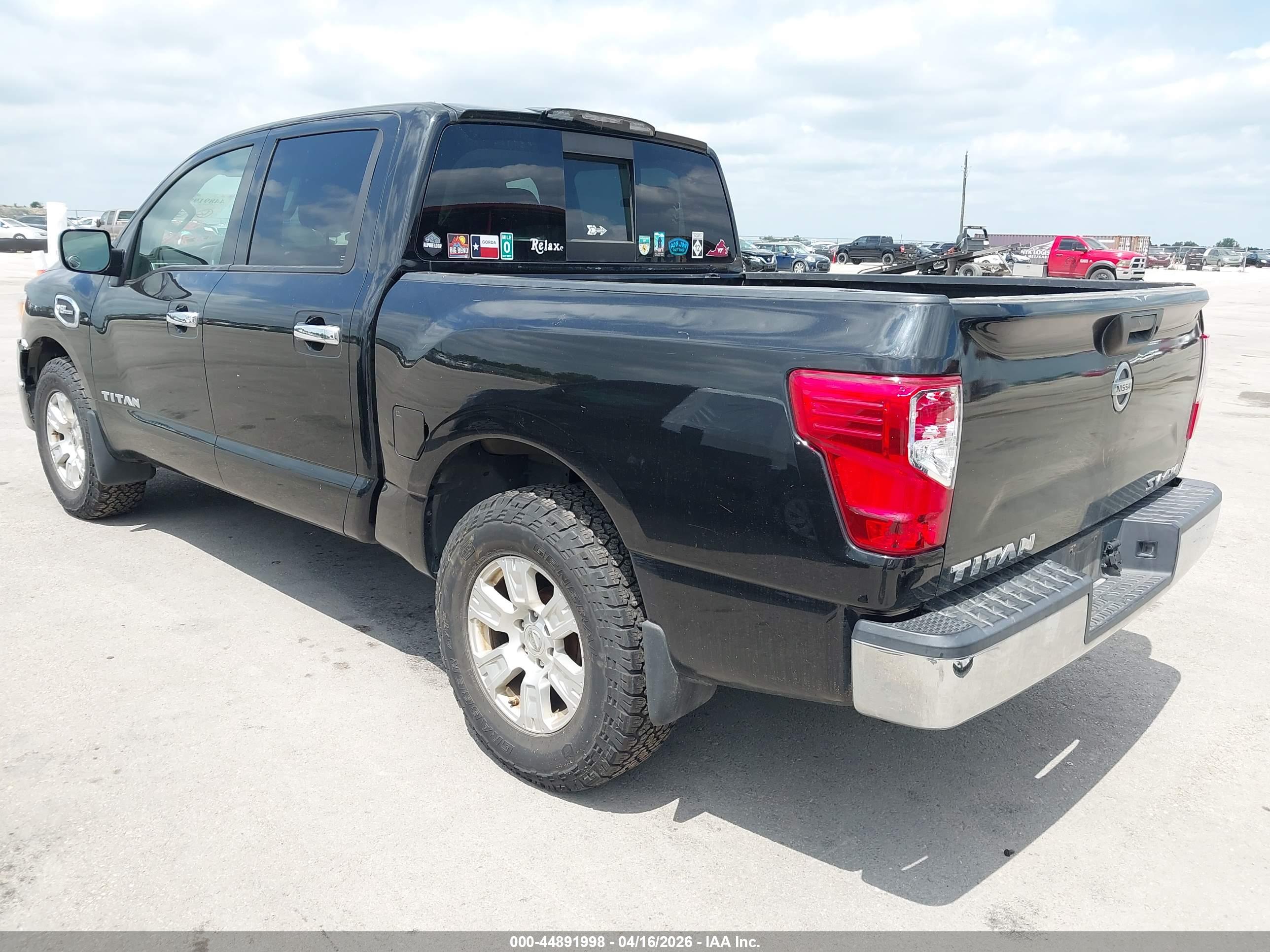 NISSAN TITAN image 3