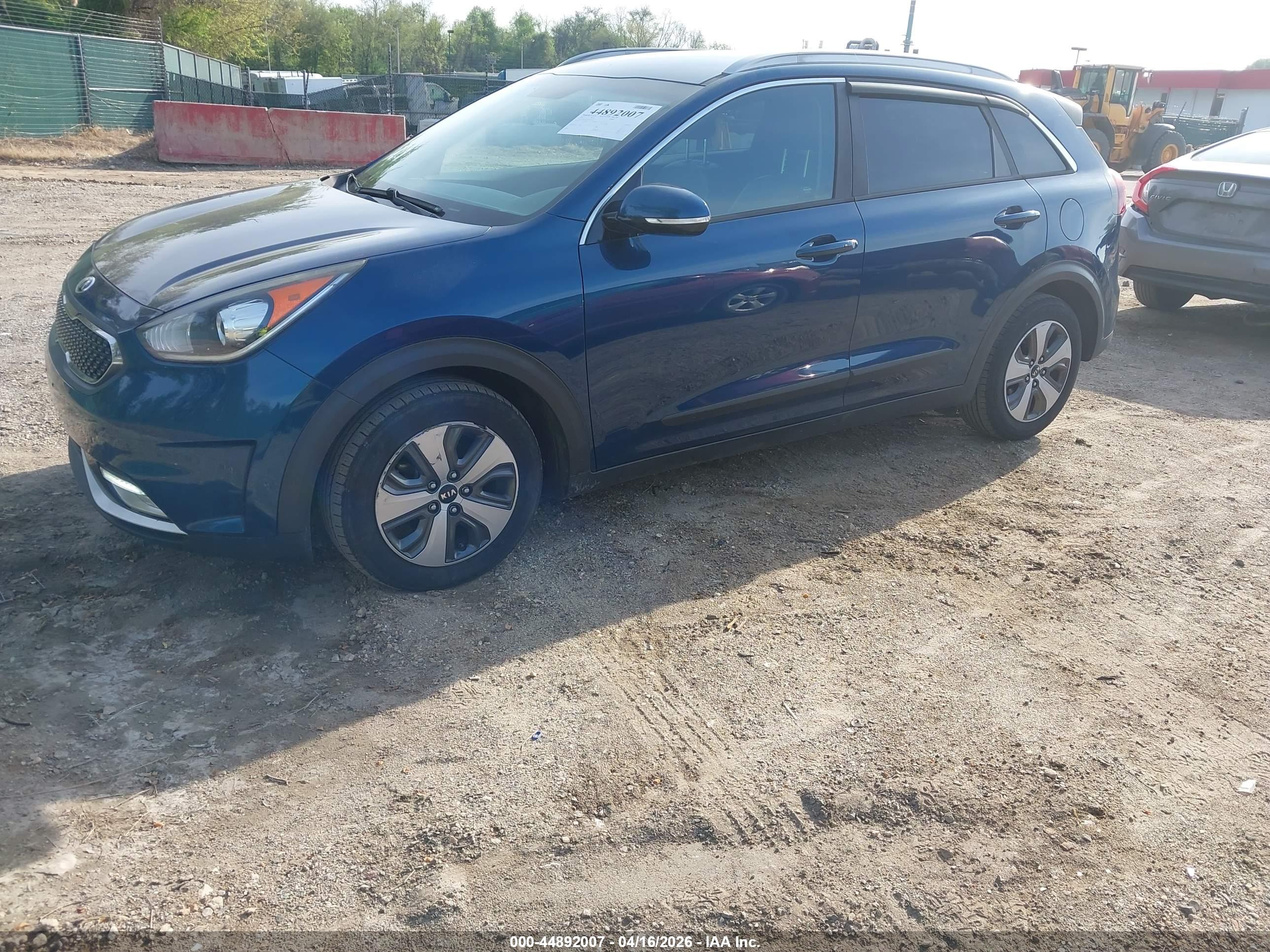KIA NIRO image 2