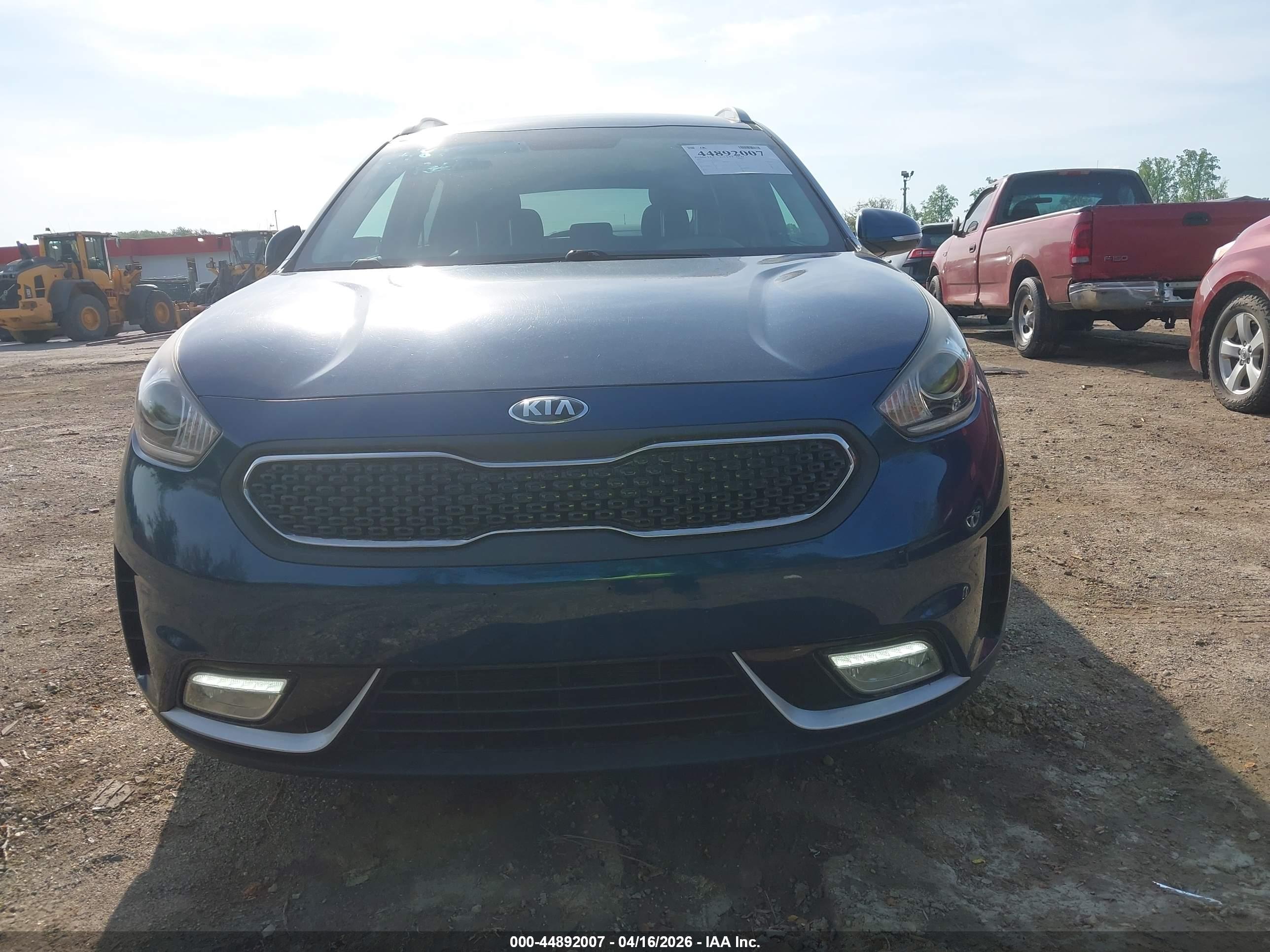 KIA NIRO image 6
