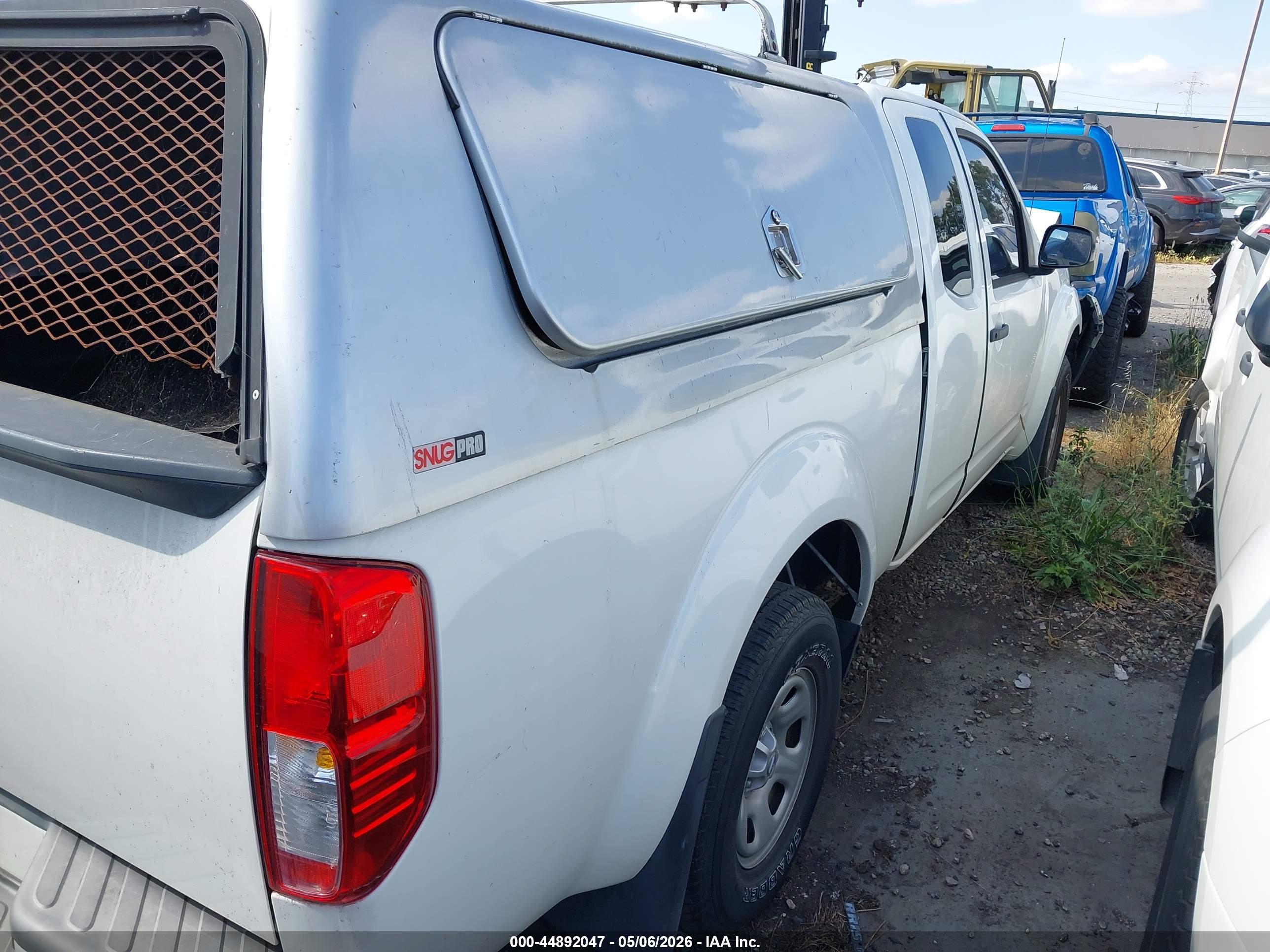 NISSAN FRONTIER image 4