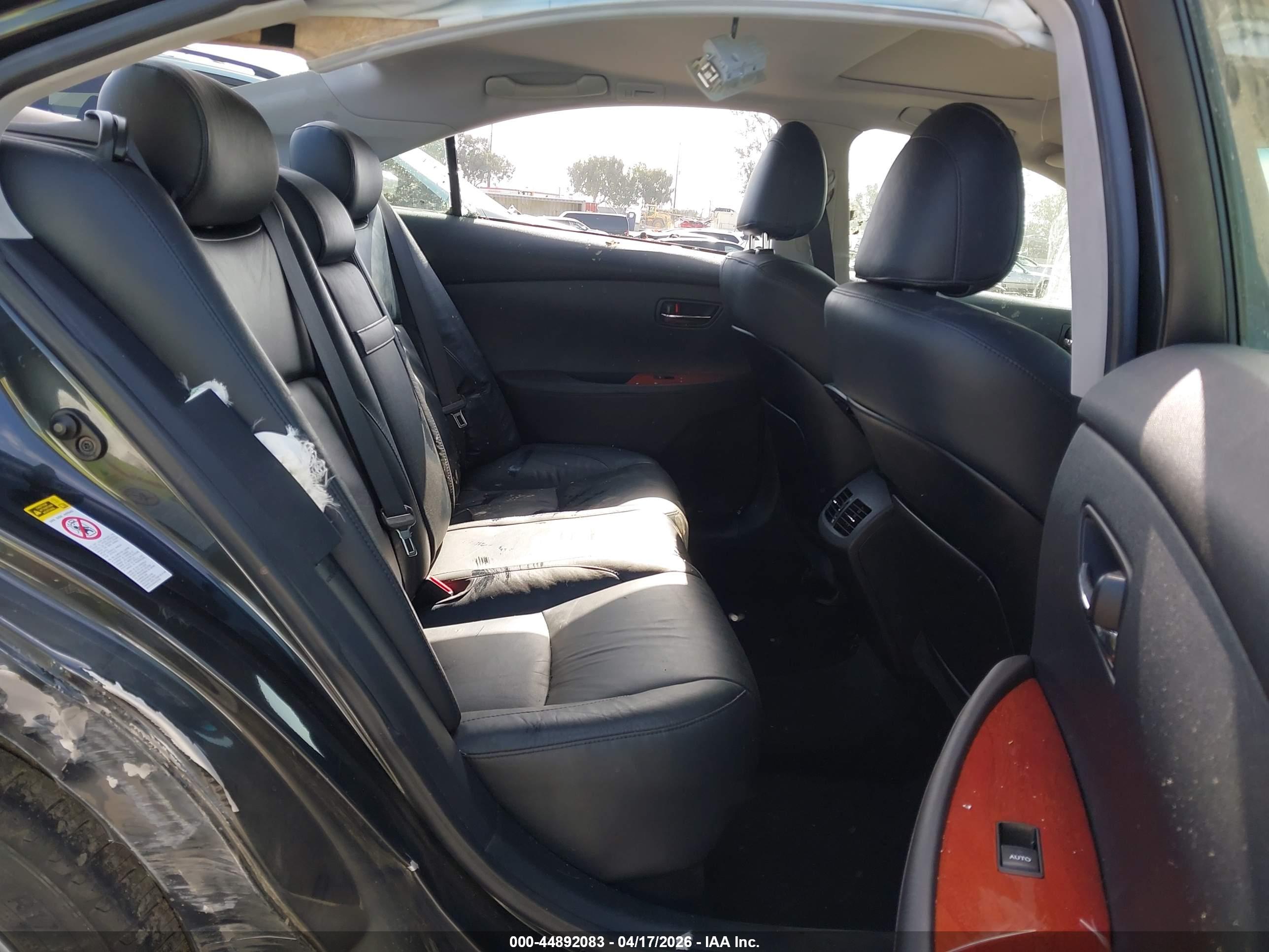 LEXUS ES image 8