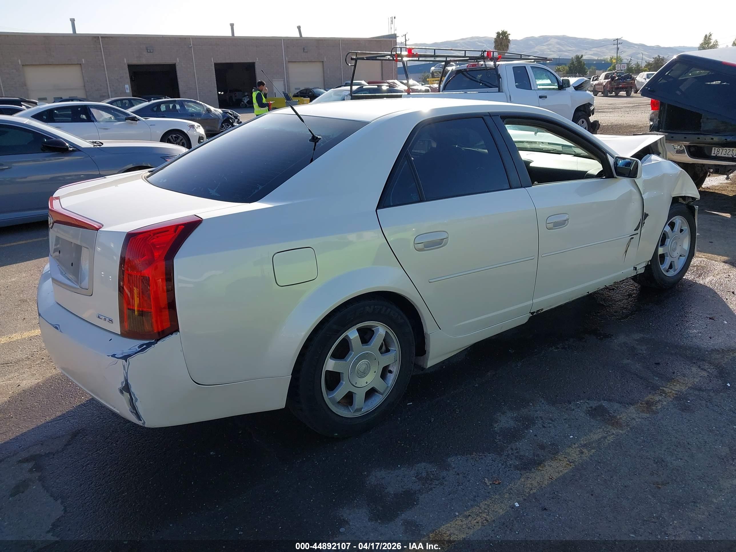 CADILLAC CTS image 4