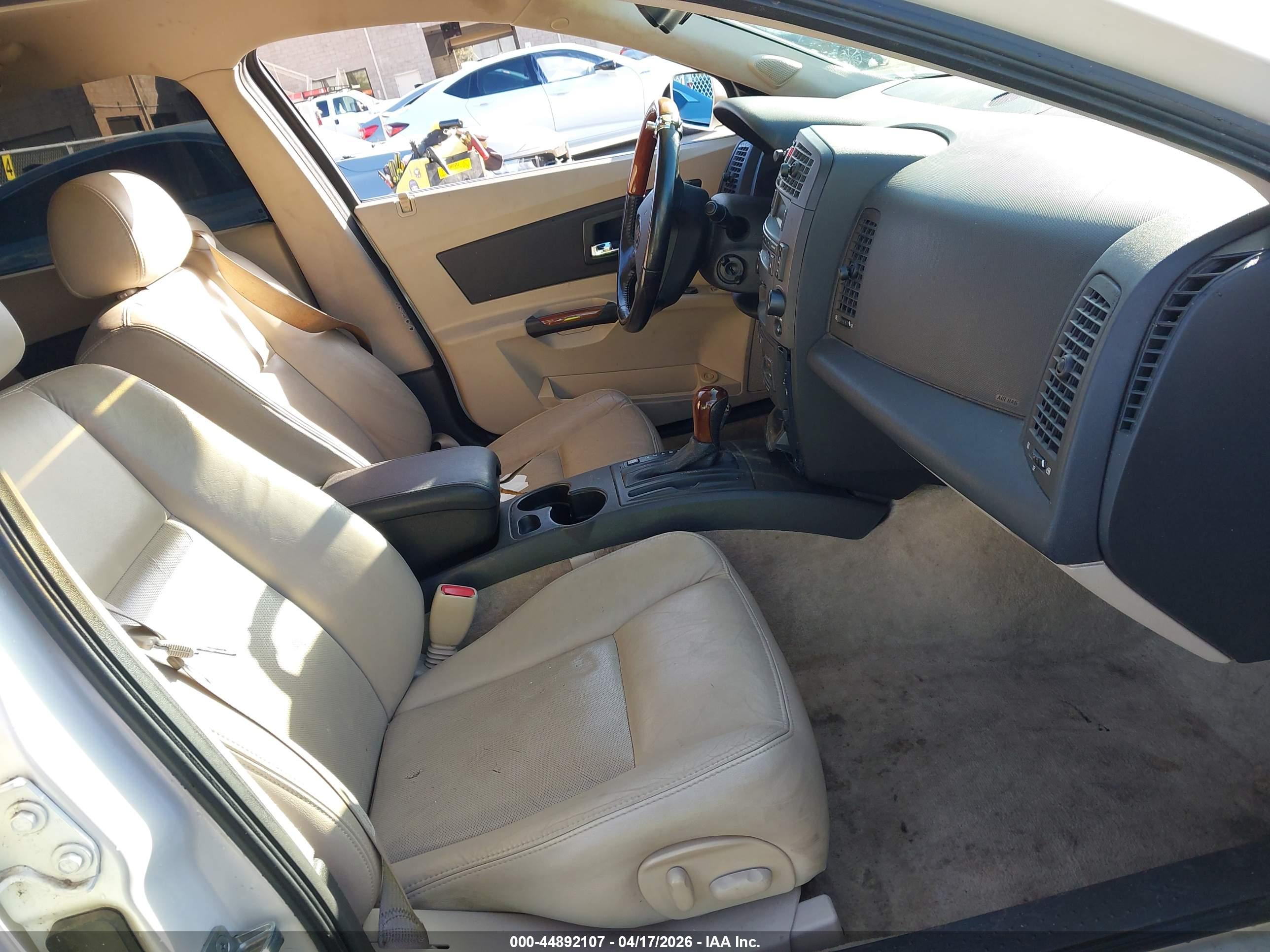 CADILLAC CTS image 5