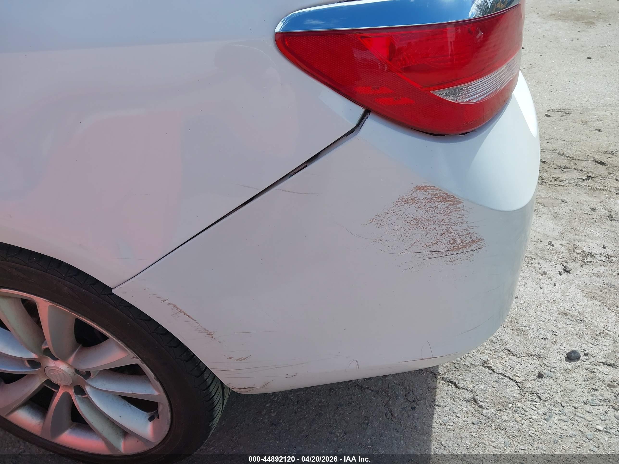 BUICK VERANO image 6
