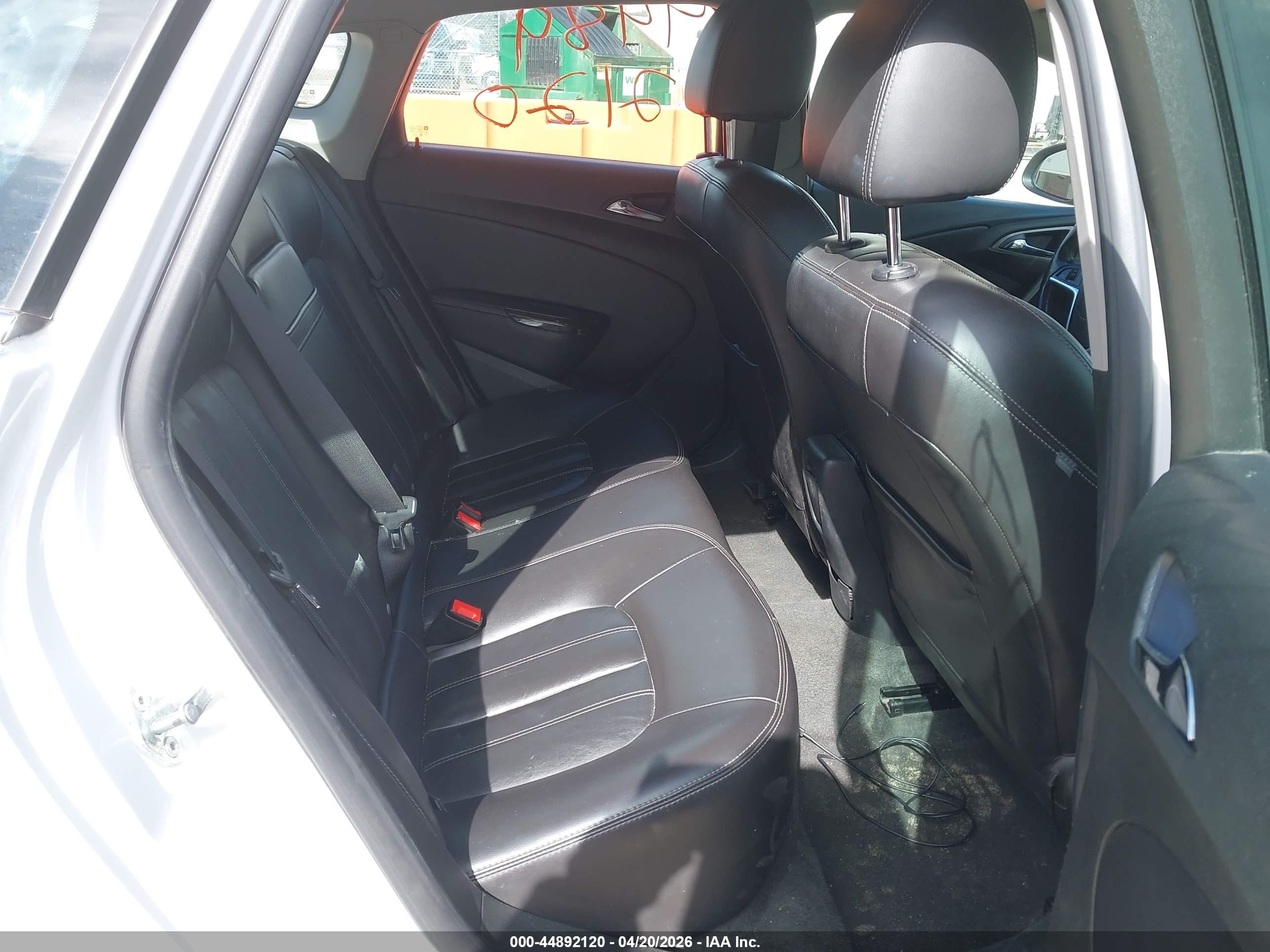 BUICK VERANO image 8